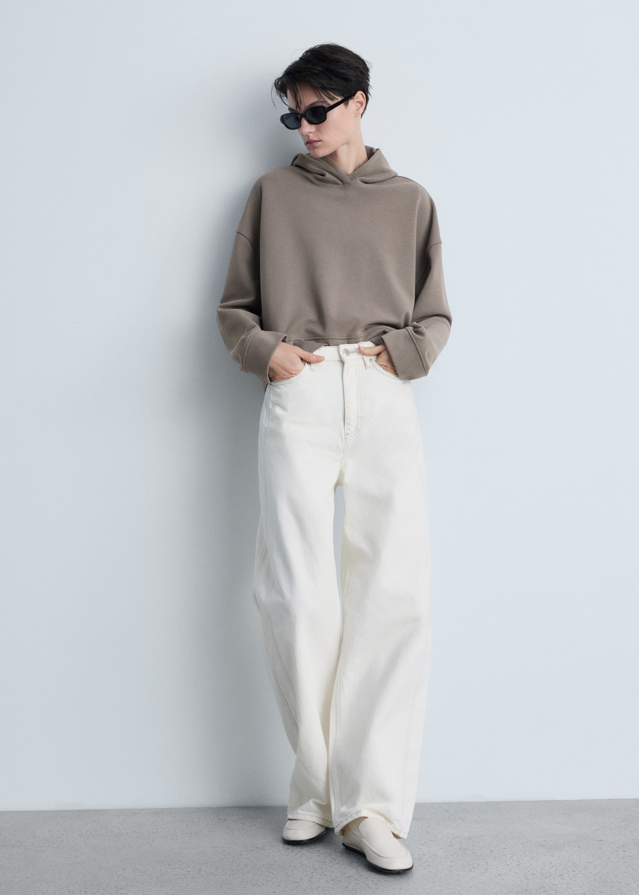 Sweat-shirt oversize capuche - Détail de l'article 2, Marron moyen. Ref: 87093289-00.