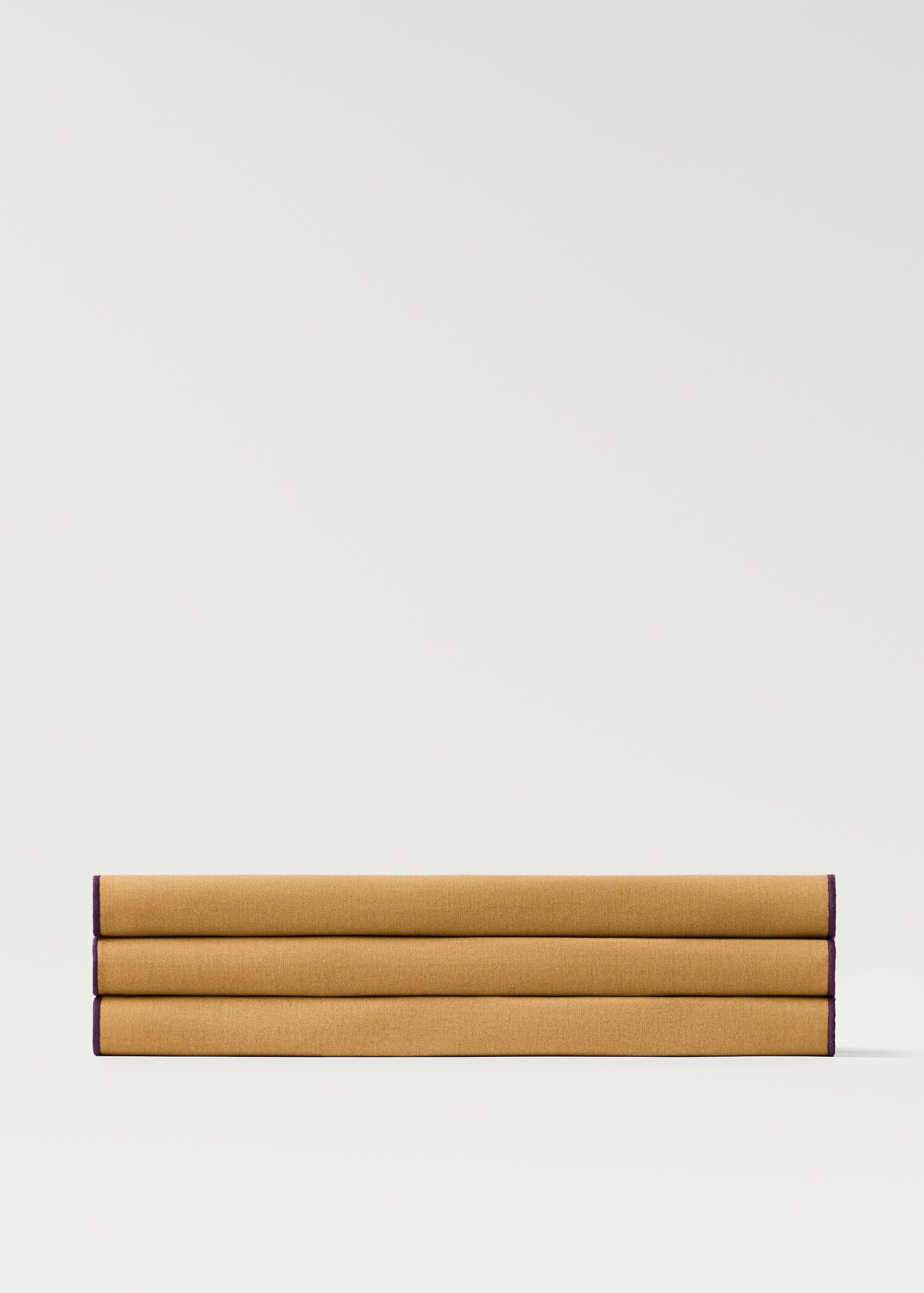 Resin stripe-print cotton table runner - Article without model