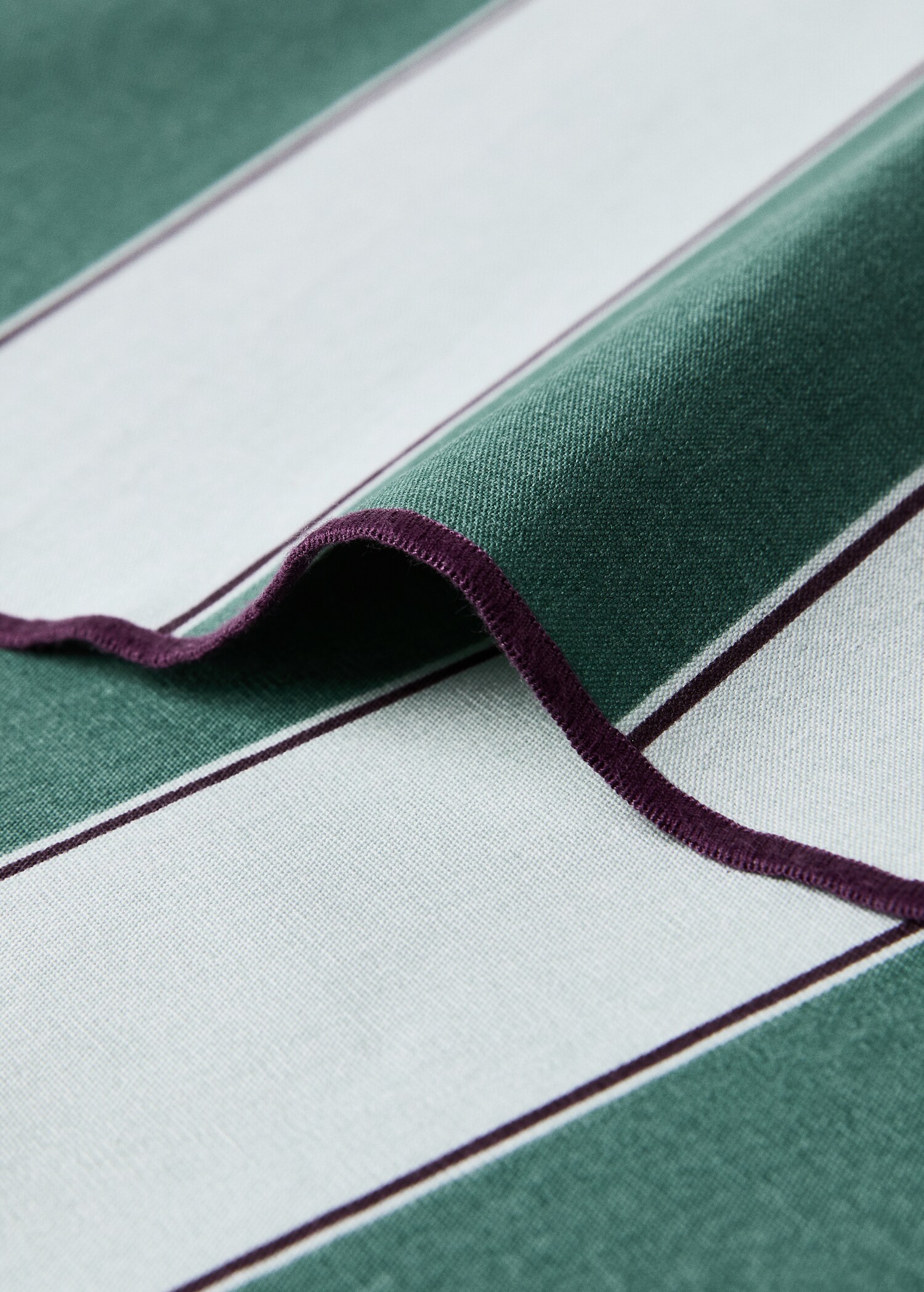 Resin stripe-print cotton table runner - Details of the article 1