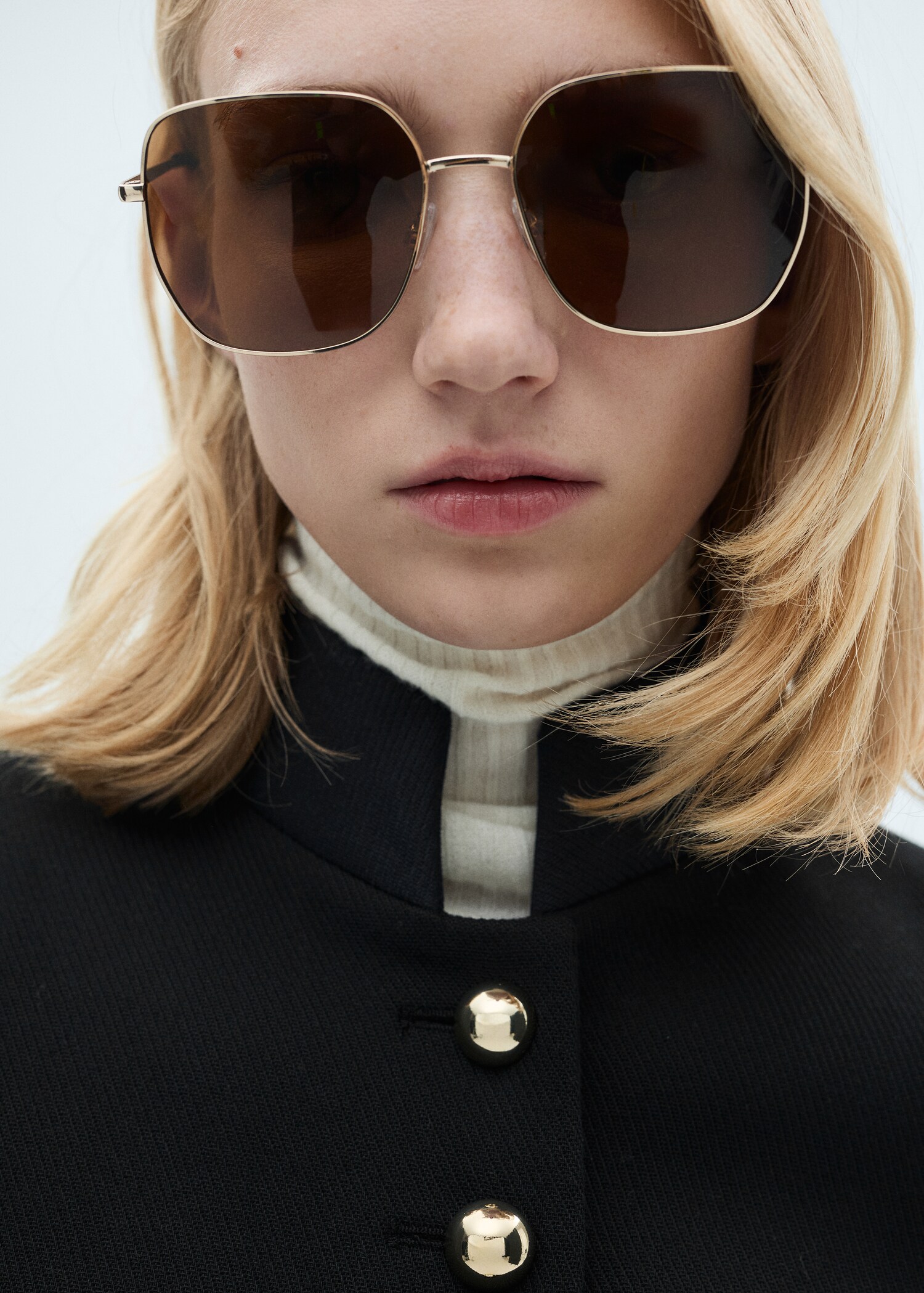 Veste à col officier boutons bijoux - Détail de l'article 1