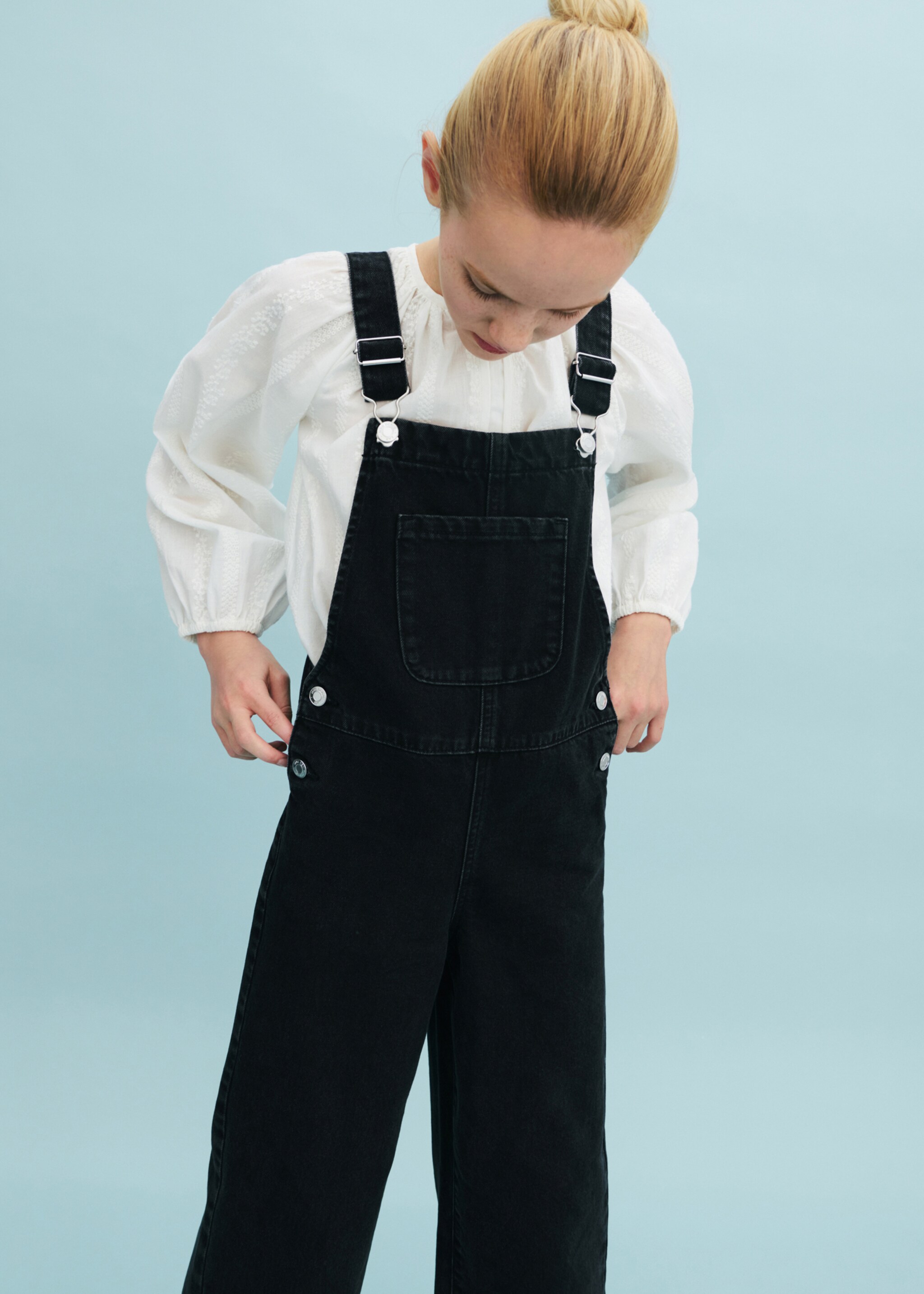 Salopette en jean longue - Détail de l'article 5, Black denim. Ref: 87093636-00.