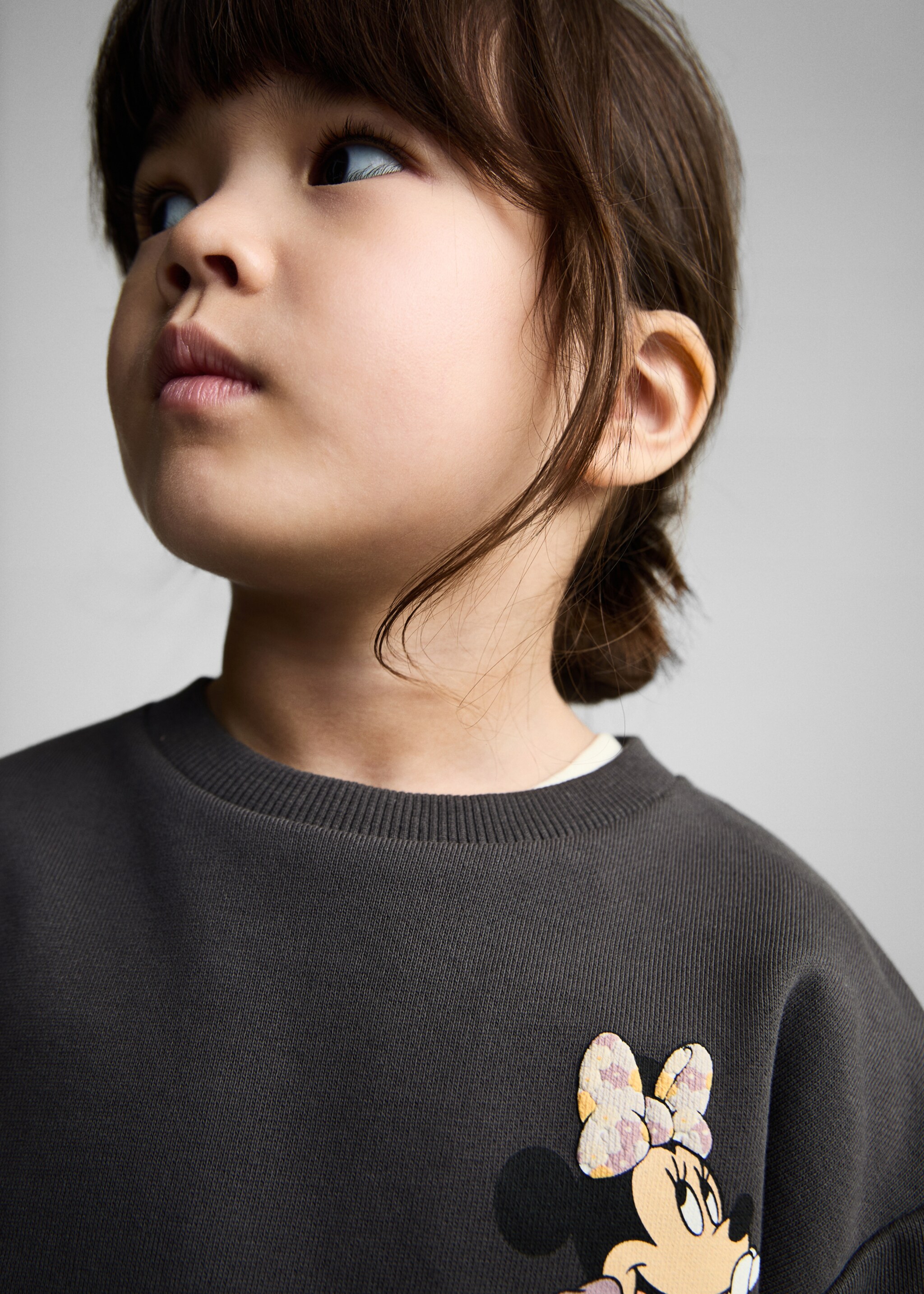 Minnie Mouse sweatshirt - Details of the article 1, Charcoal. Ref: 87093639-00.
