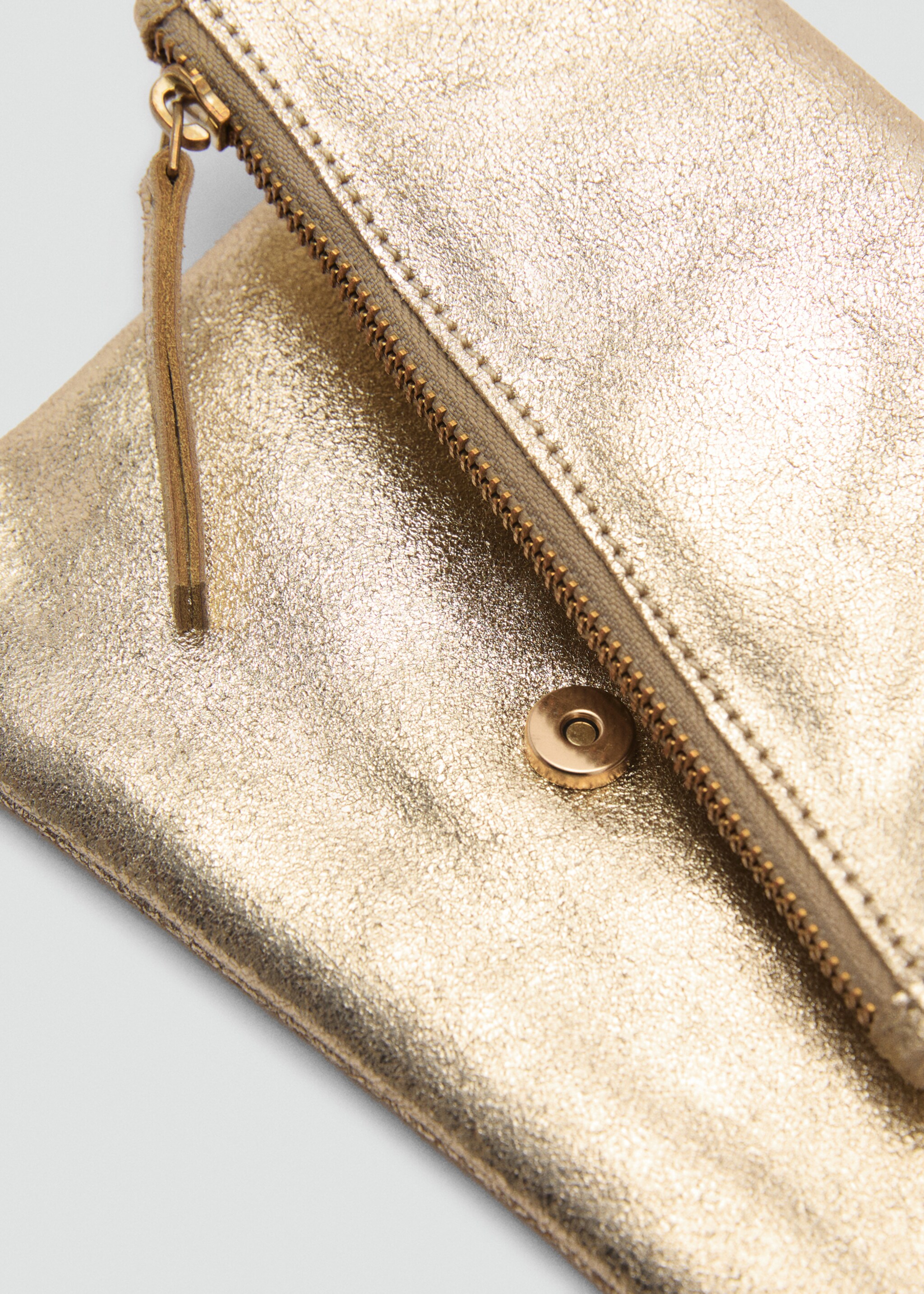 Leather metallic bag - Details of the article 1, Gold. Ref: 87093644-00.