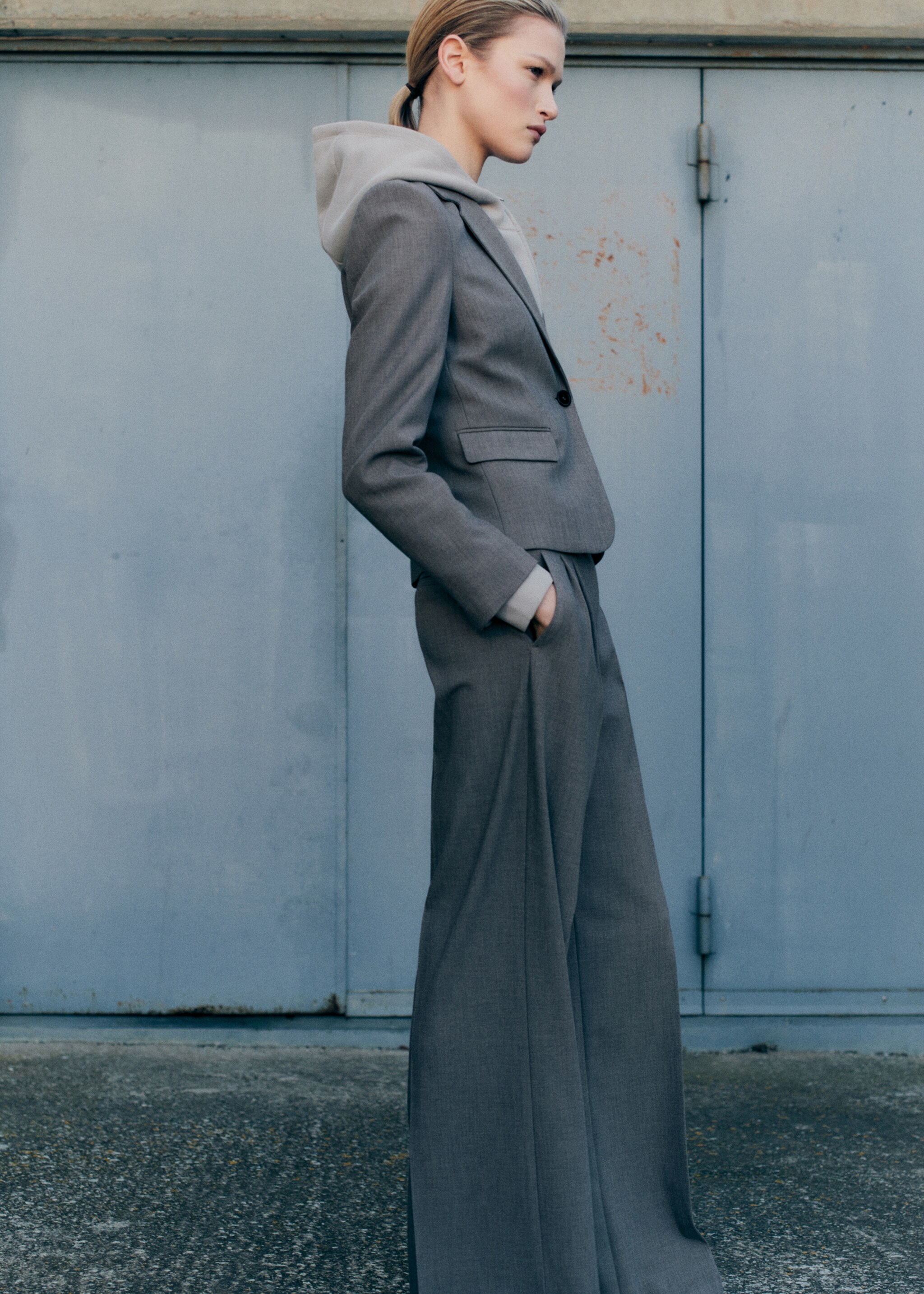 Wide leg suit trousers - Details of the article 7, Brown. Ref: 87093651-00.