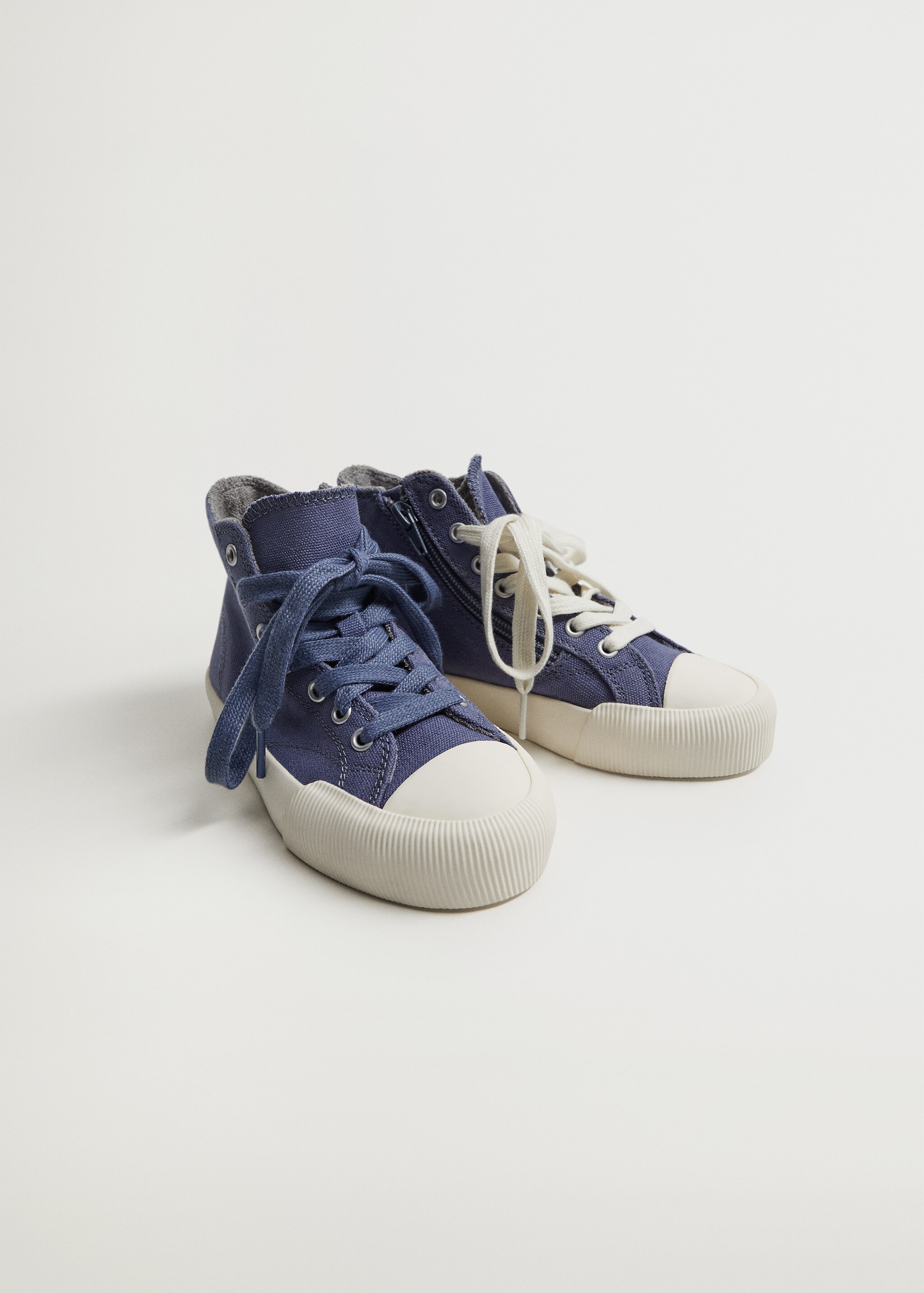 Pantofi sport din bumbac organic - Plan mediu