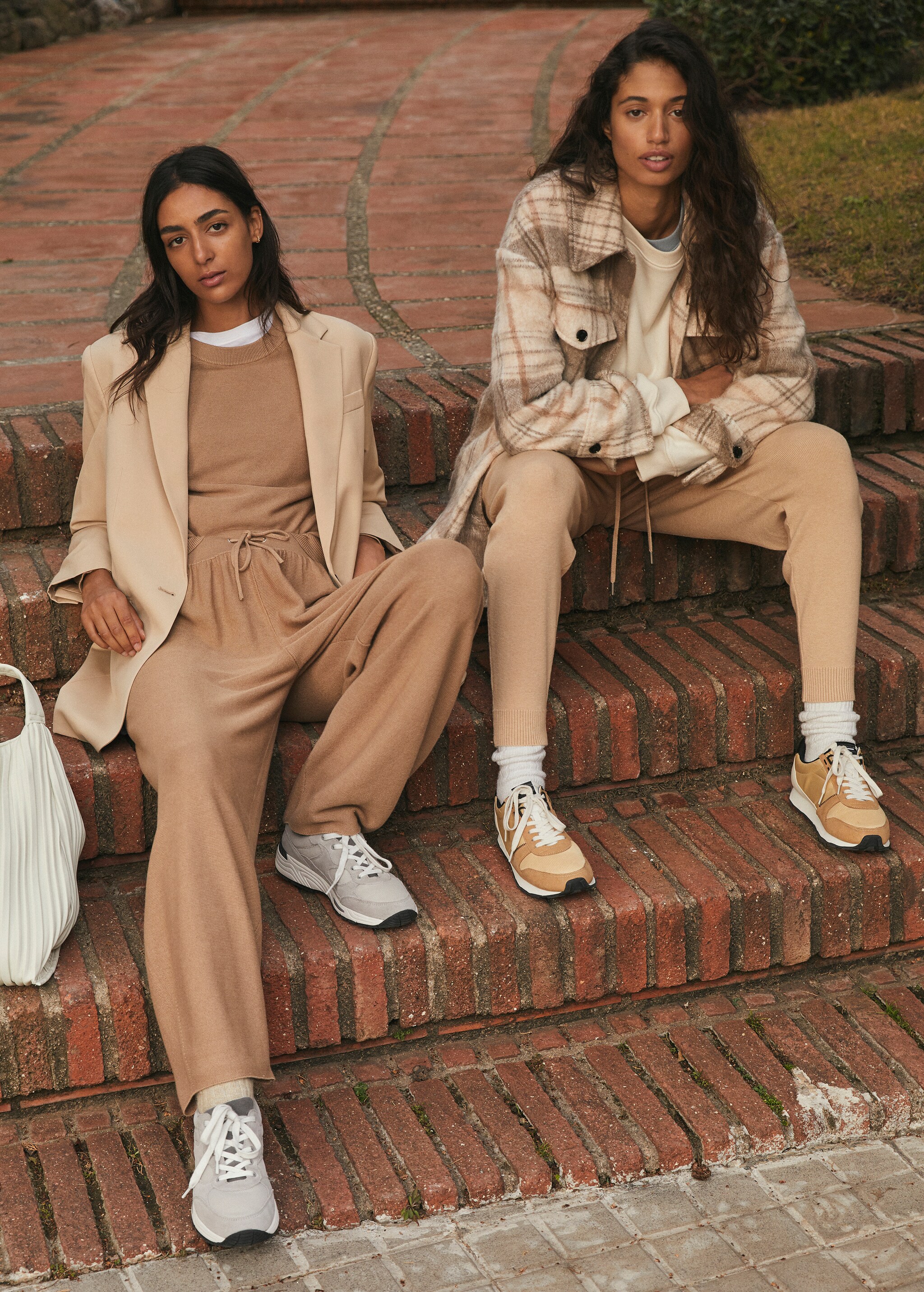 Elastic waist cotton pants - Details of the article 5