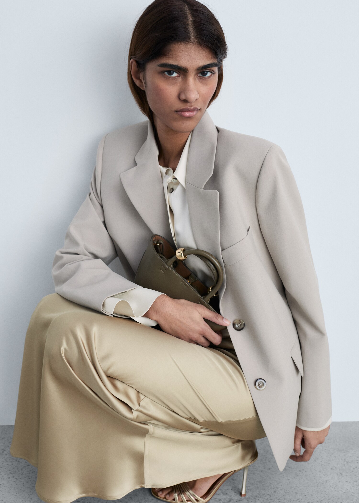 Satin long skirt - Details of the article 2