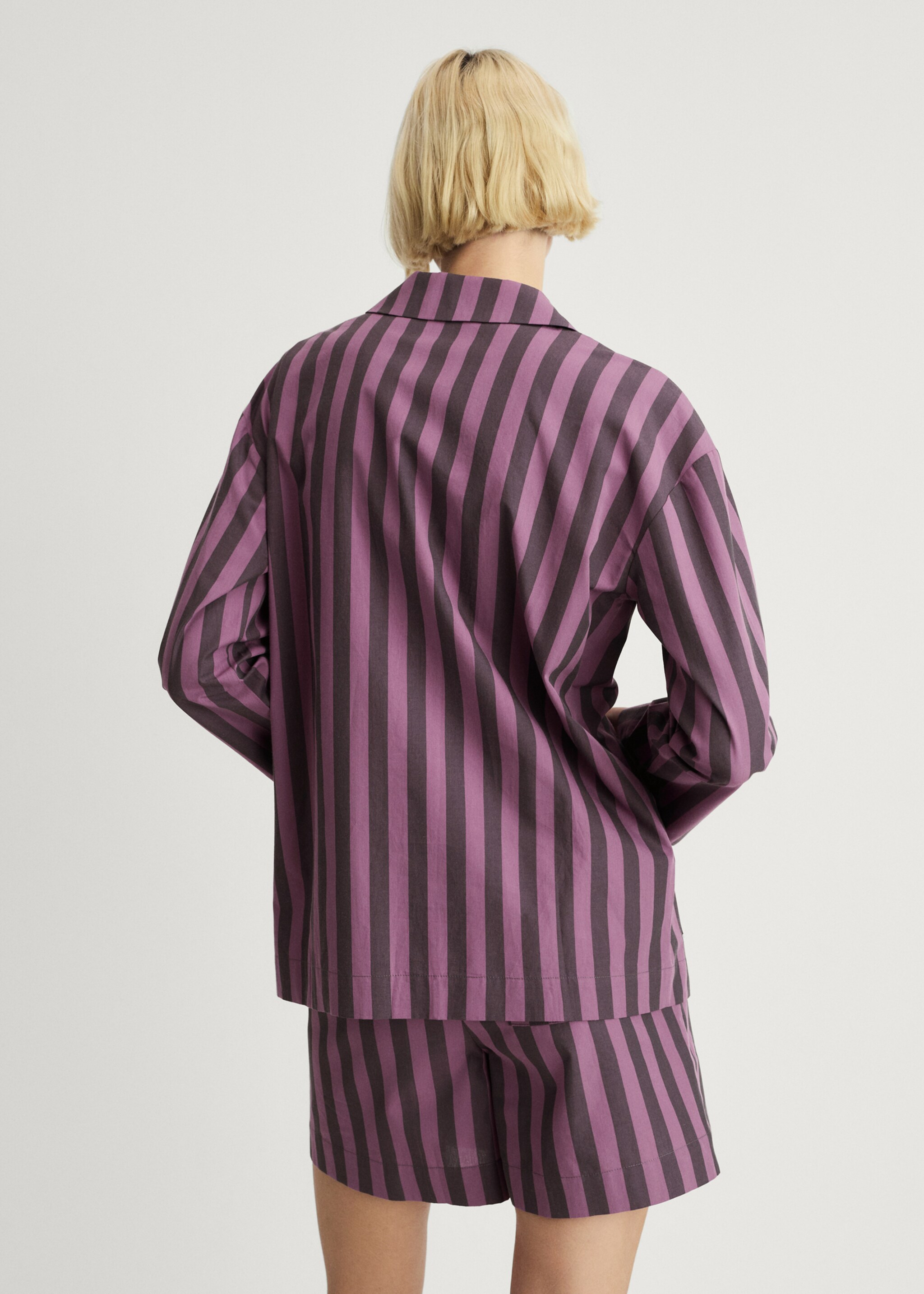 Two-tone woven striped long shirt - Reverse of the article, Plum. Ref: 87094066-00.