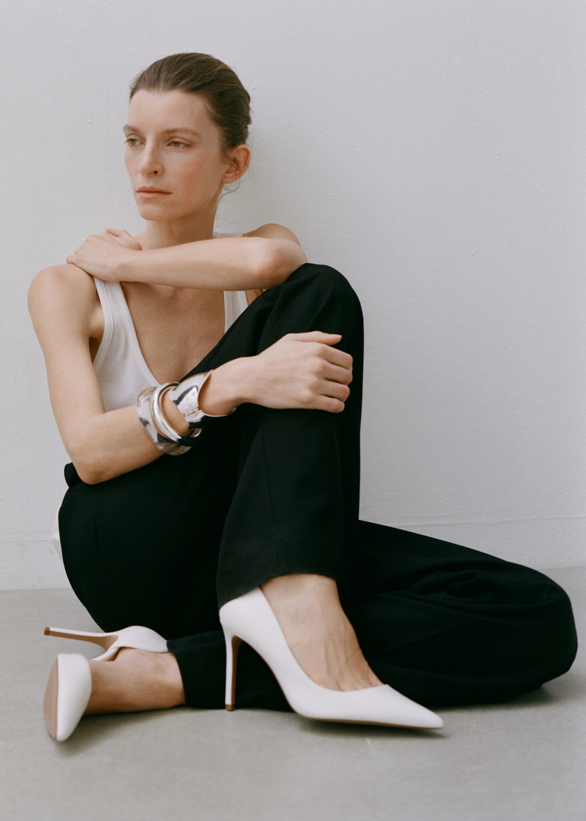 Zapato tacón asimétrico - Detalle del artículo 7, Blanco. Ref: 87094067-00.