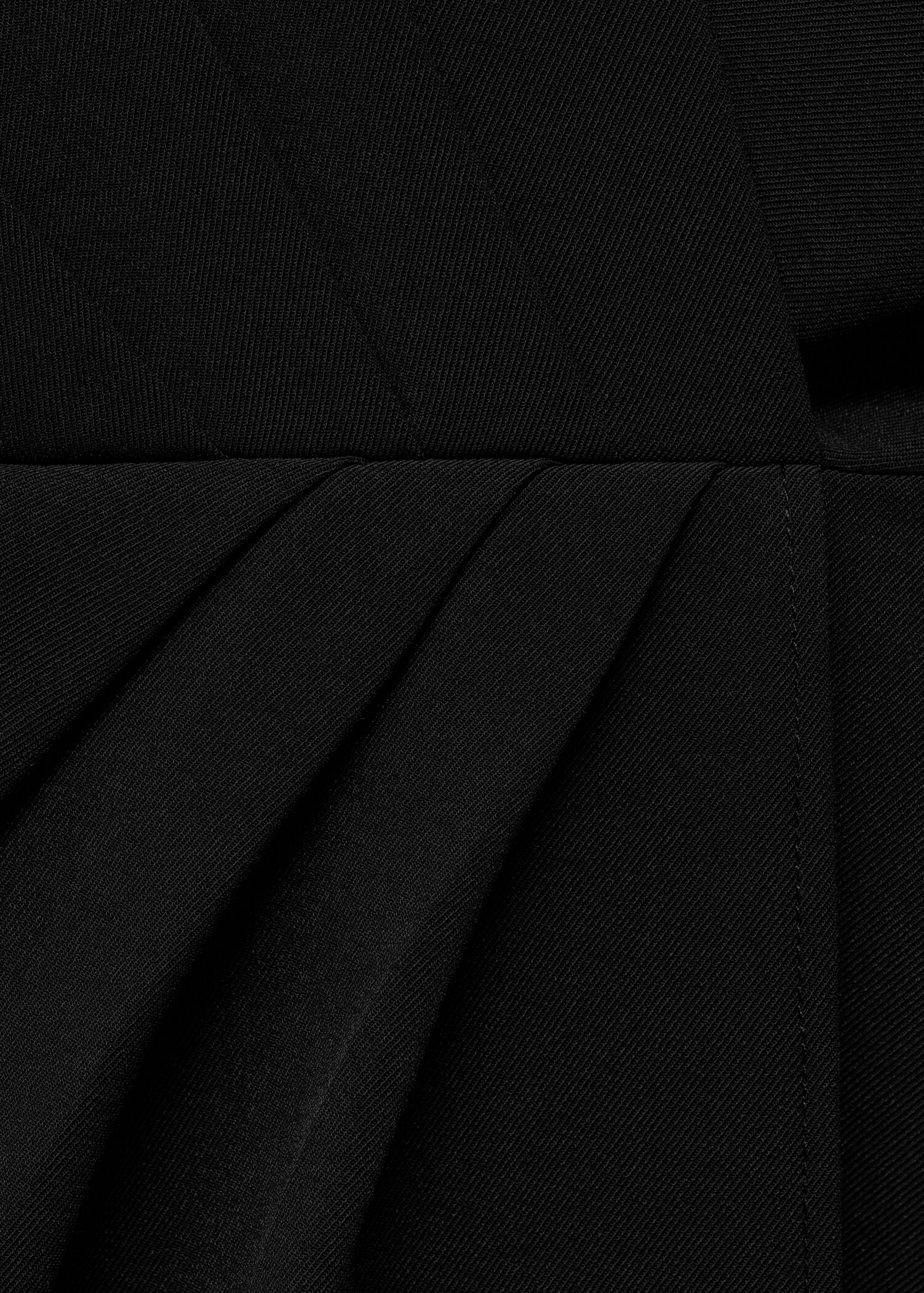 Wrap dress with shirt collar - Details of the article 0