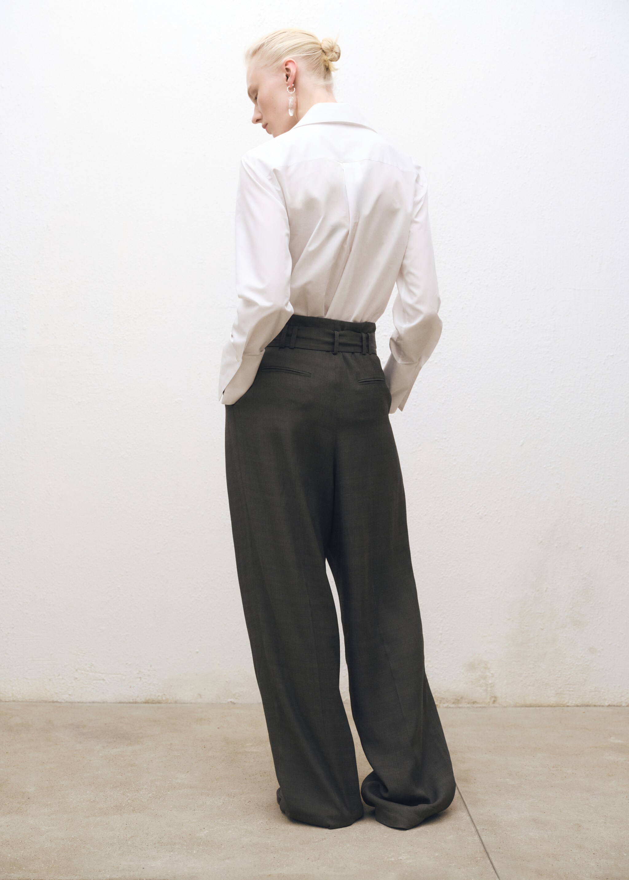 Regular cotton lyocell-blend shirt - Details of the article 6, Off White. Ref: 87094081-00.