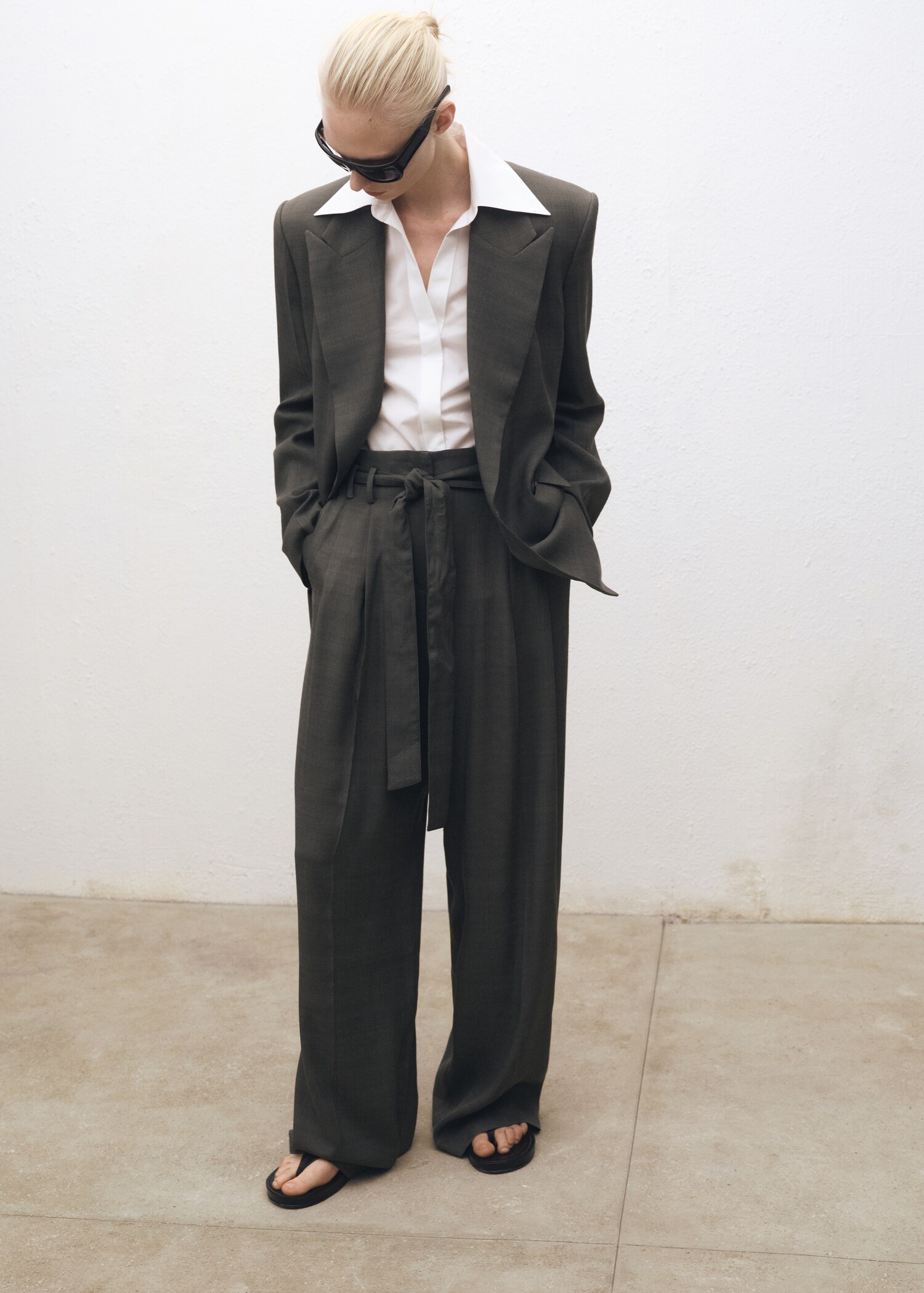 Regular cotton lyocell-blend shirt - Reverse of the article