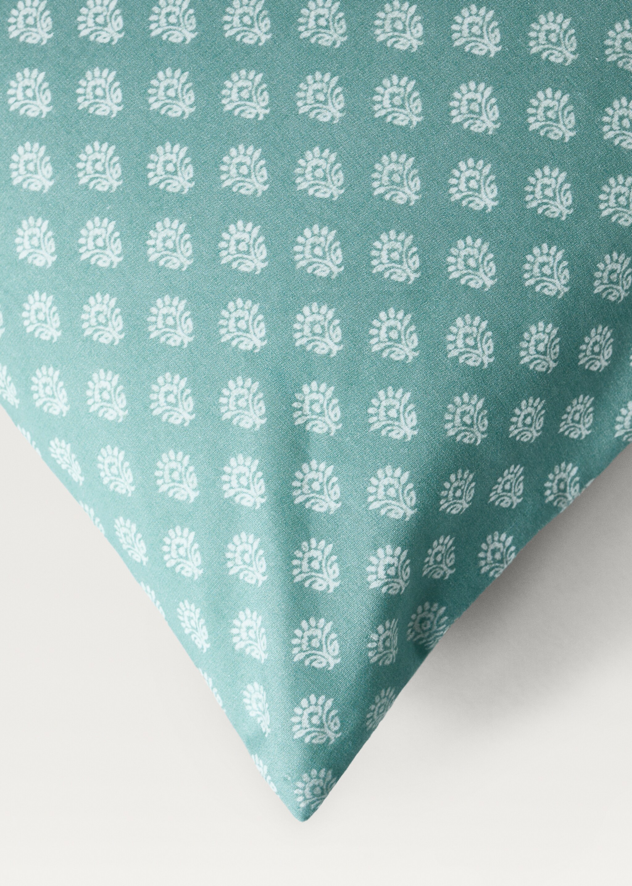 Children’s cotton percale pillowcase with small flowers 30x50 cm - Details of the article 3, Forest Green. Ref: 87094085-00.