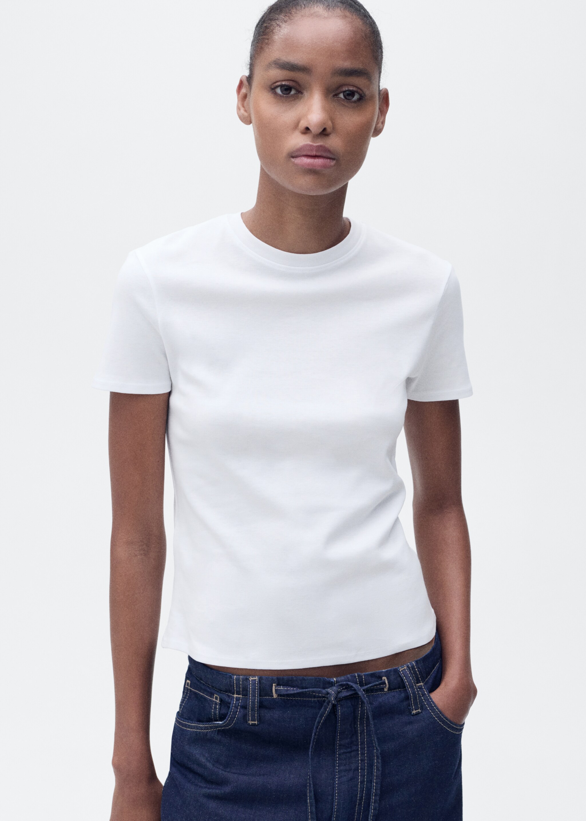 Samarreta cotó entallada - Pla mig, Blanc. Ref: 87094088-00.