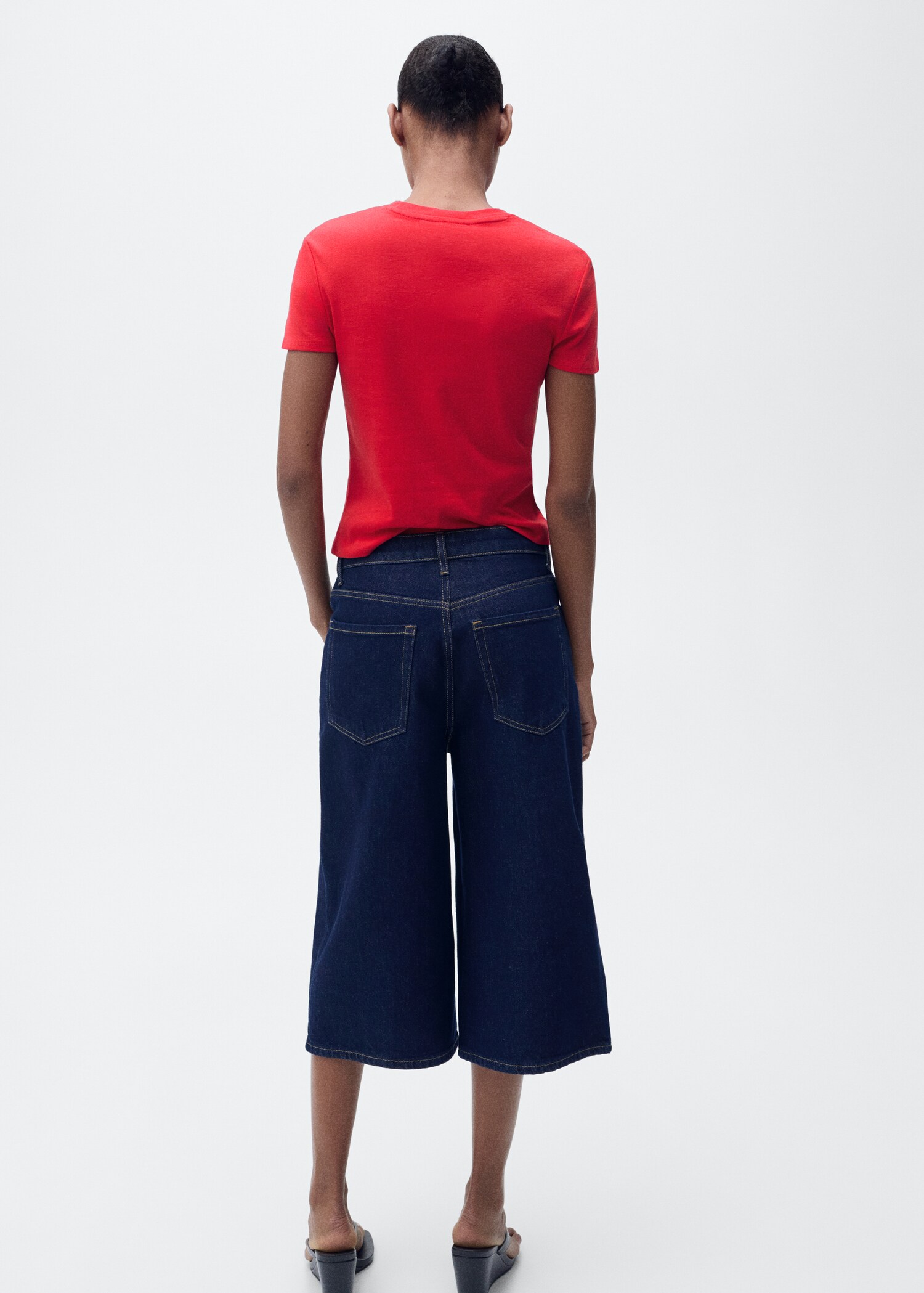 Fitted cotton t-shirt - Reverse of the article