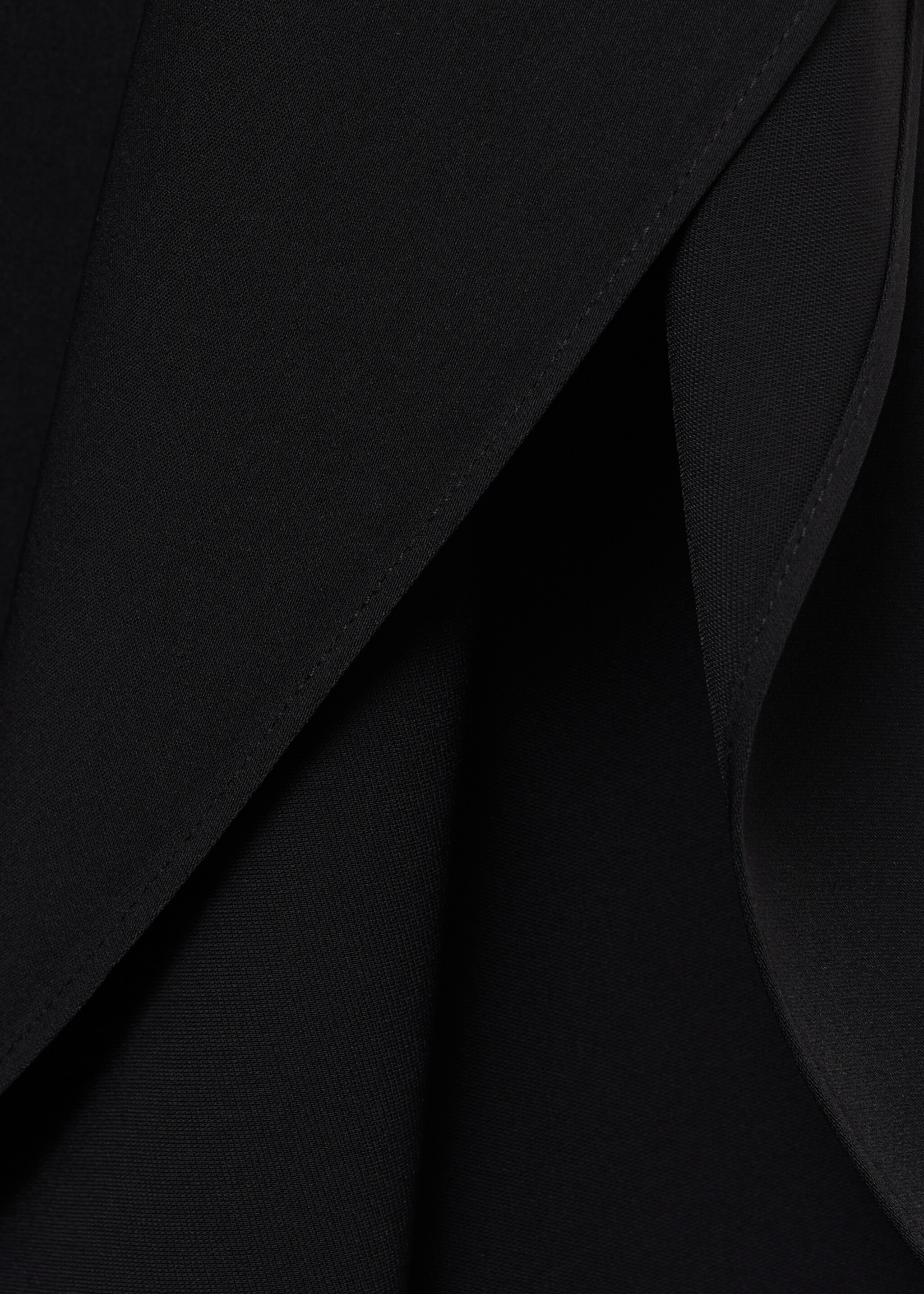 Short asymmetrical sleeve dress - Details of the article 8, Black. Ref: 87094090-00.