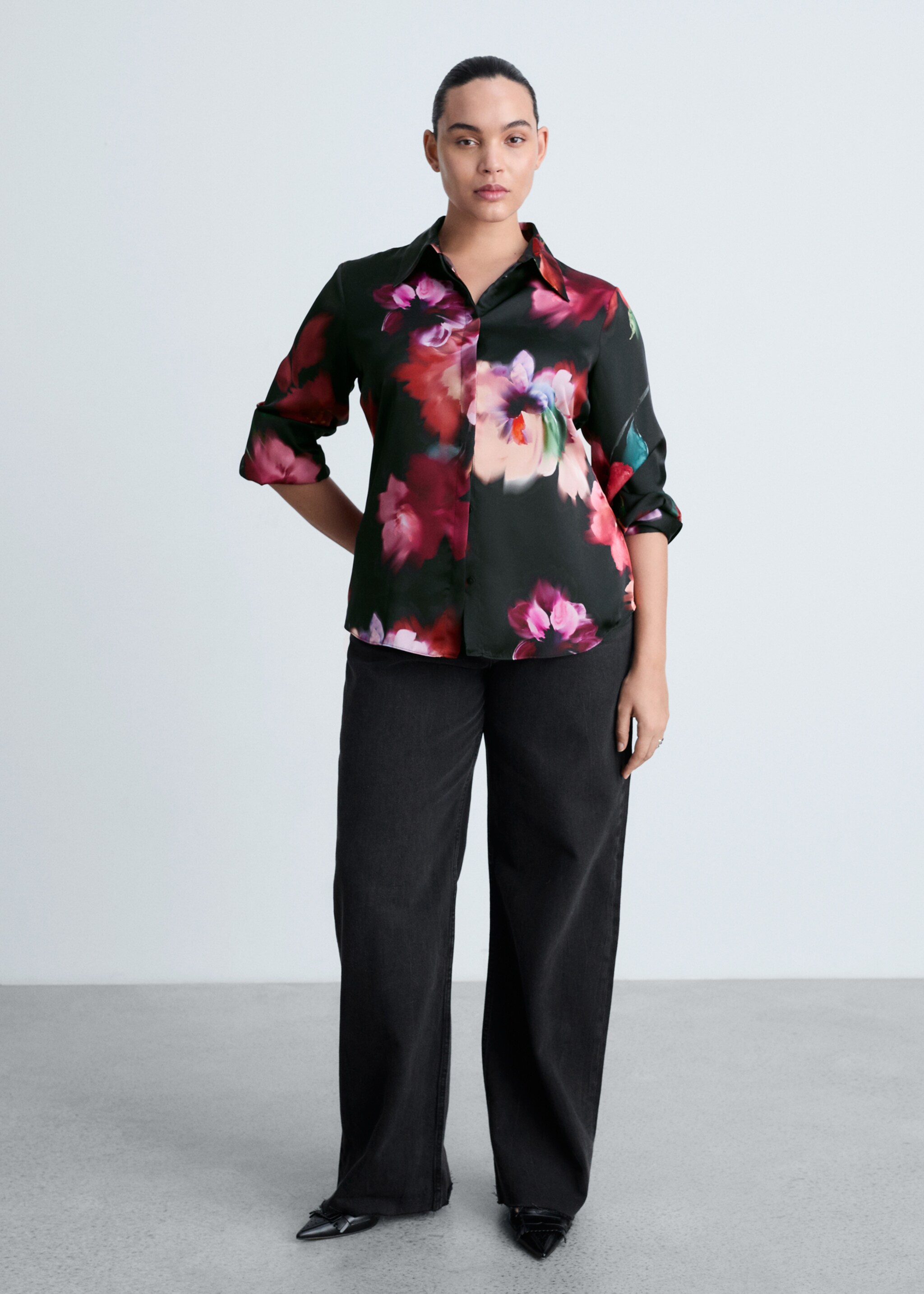 Satin print shirt - Details of the article 3, Black. Ref: 87094093-00.