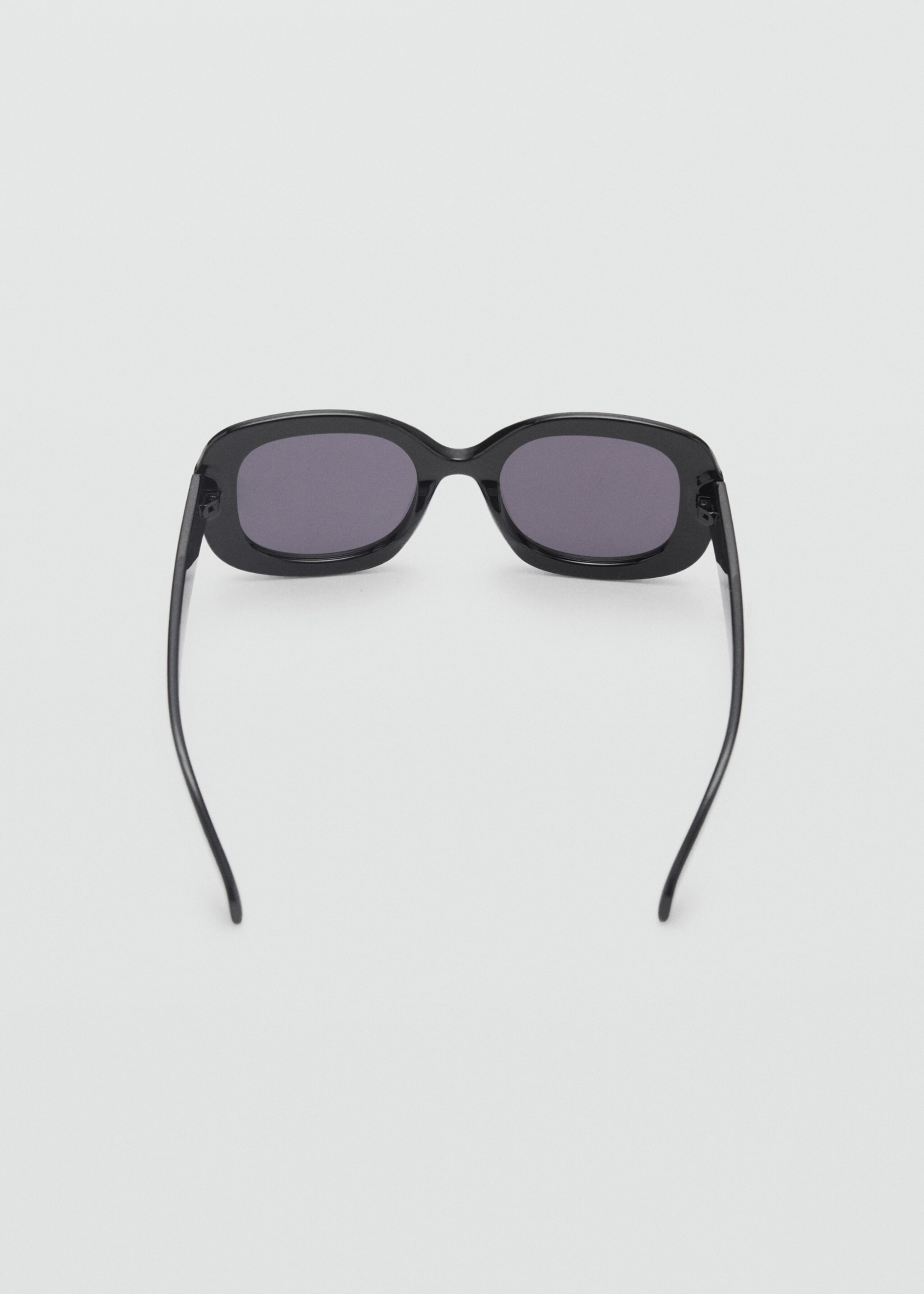 Sonnenbrille mit viereckiger Brillenfassung - Detail des Artikels 1, Schwarz. Ref: 87094386-00.