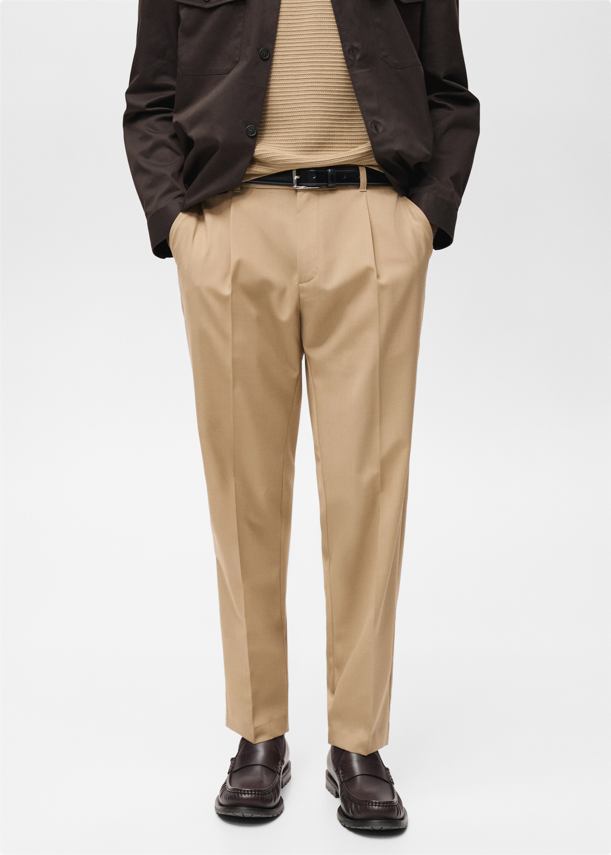 Slim-fit pleated cool wool trousers - Medium plane, Medium Brown. Ref: 87094388-00.