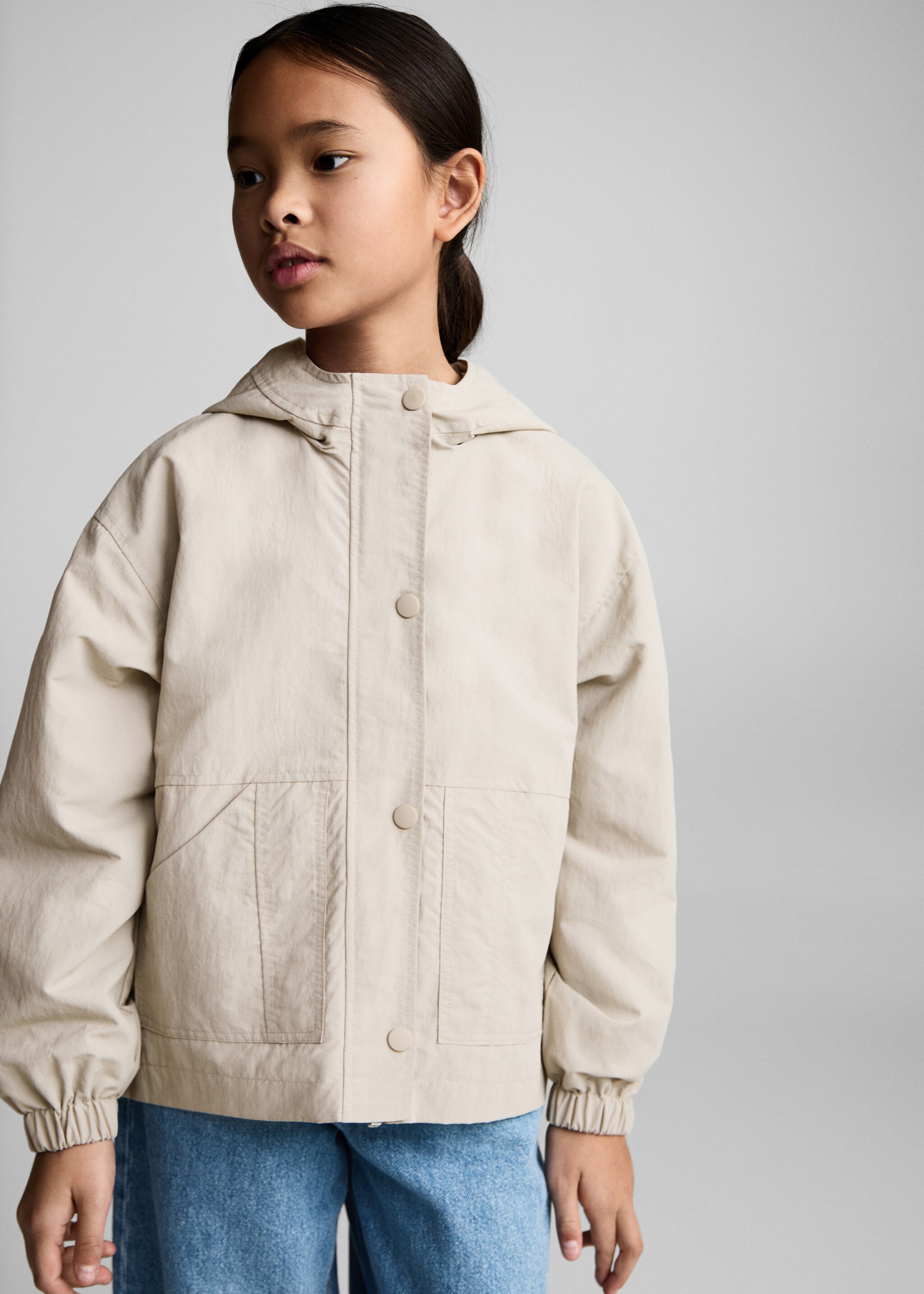 Hooded jacket - Medium plane, Grey. Ref: 87094391-00.