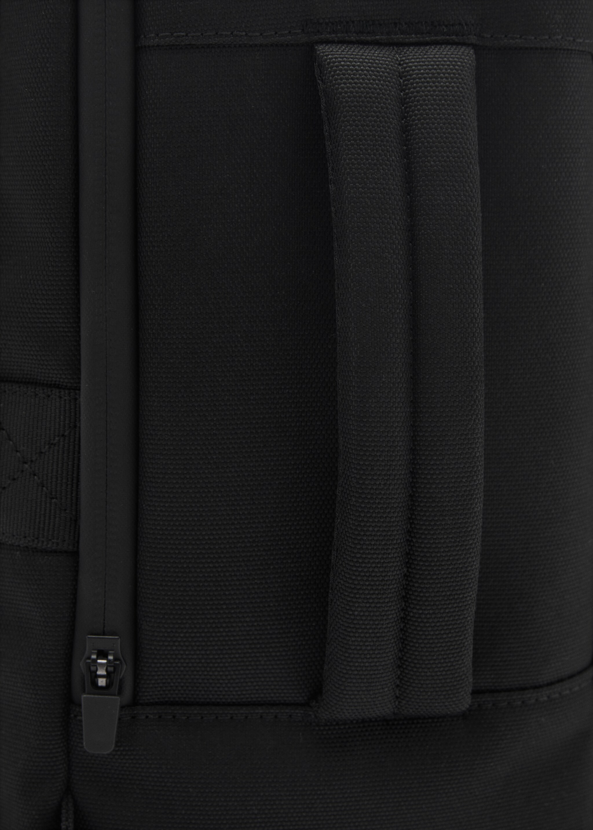 Motxilla combinada multifuncional CORDURA® - Detall de l'article 2, Negre. Ref: 87094404-00.