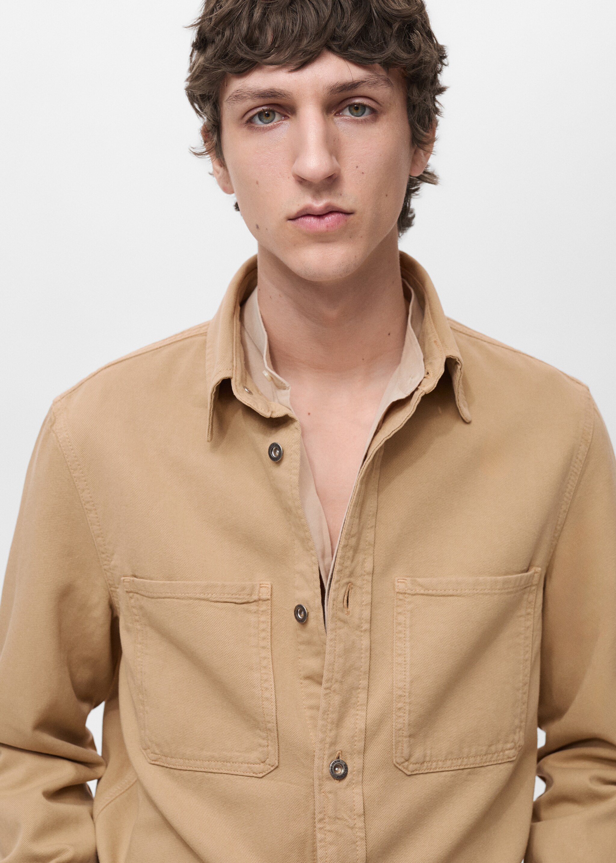 Regular Fit-Overshirt aus Baumwolle mit Lyocell - Detail des Artikels 1, Beige. Ref: 87094408-00.