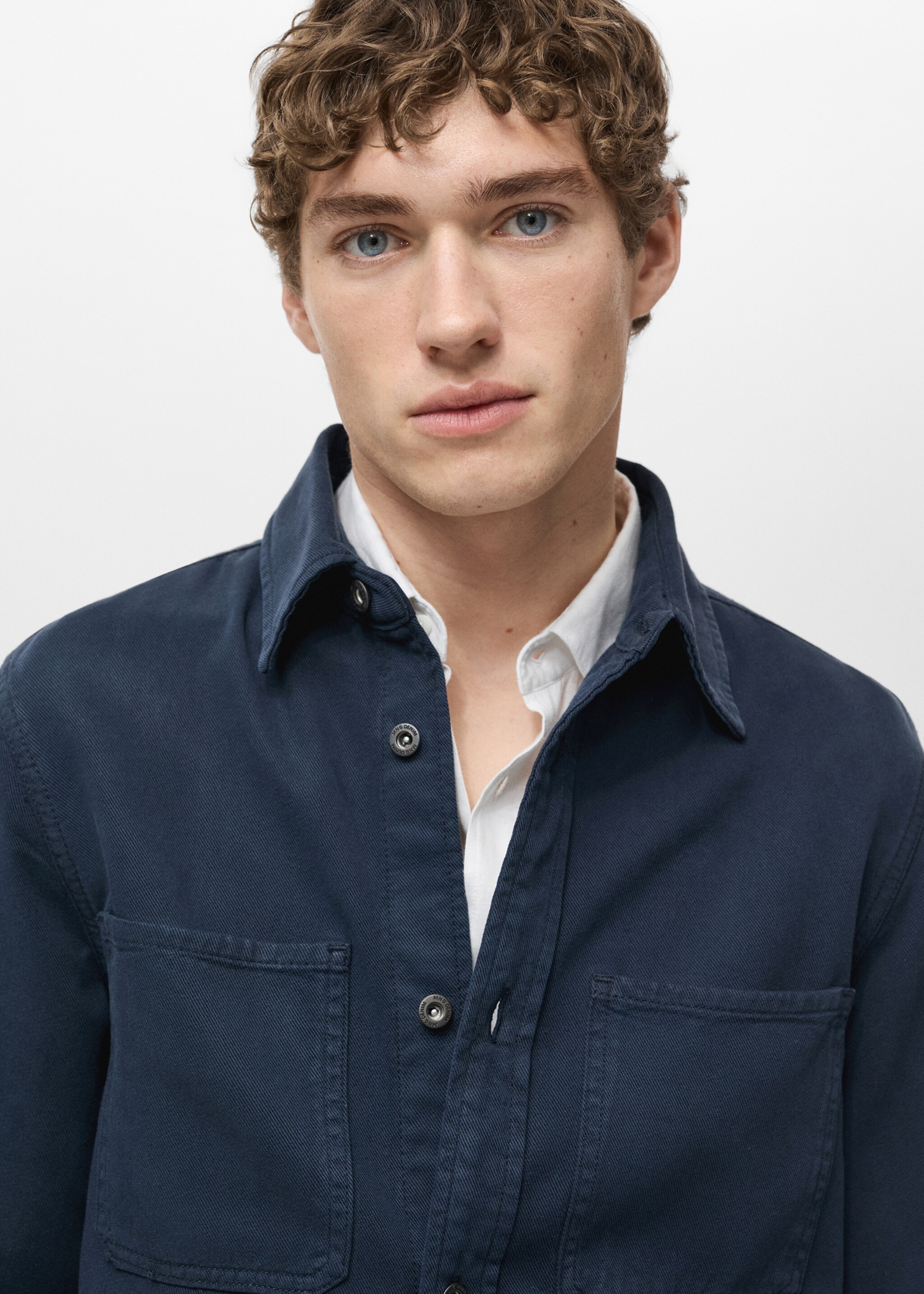 Regular Fit-Overshirt aus Baumwolle mit Lyocell - Detail des Artikels 1, Dunkles Marineblau. Ref: 87094408-00.