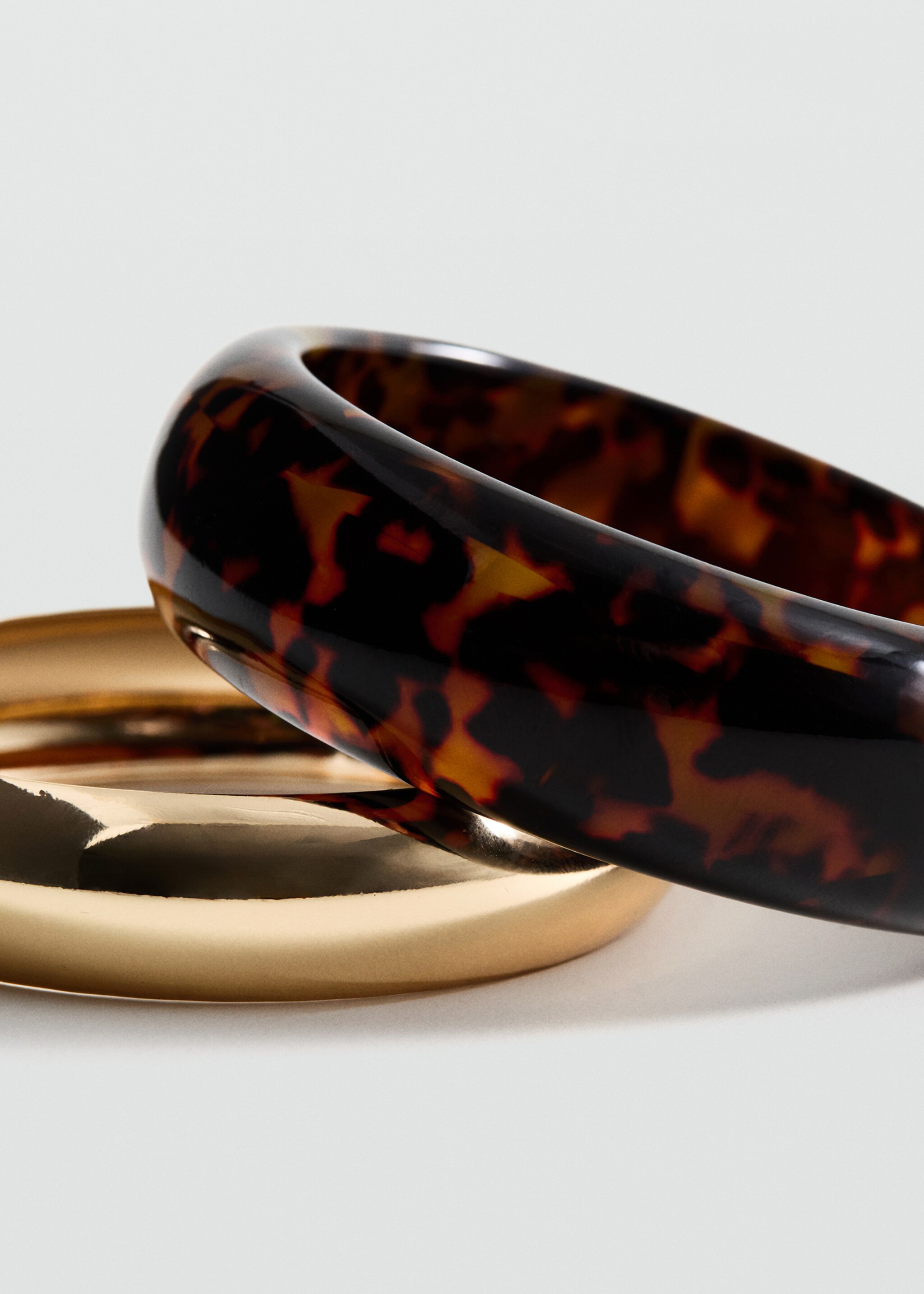 Set of 2 matching bracelets - Medium plane, Gold. Ref: 87094411-00.