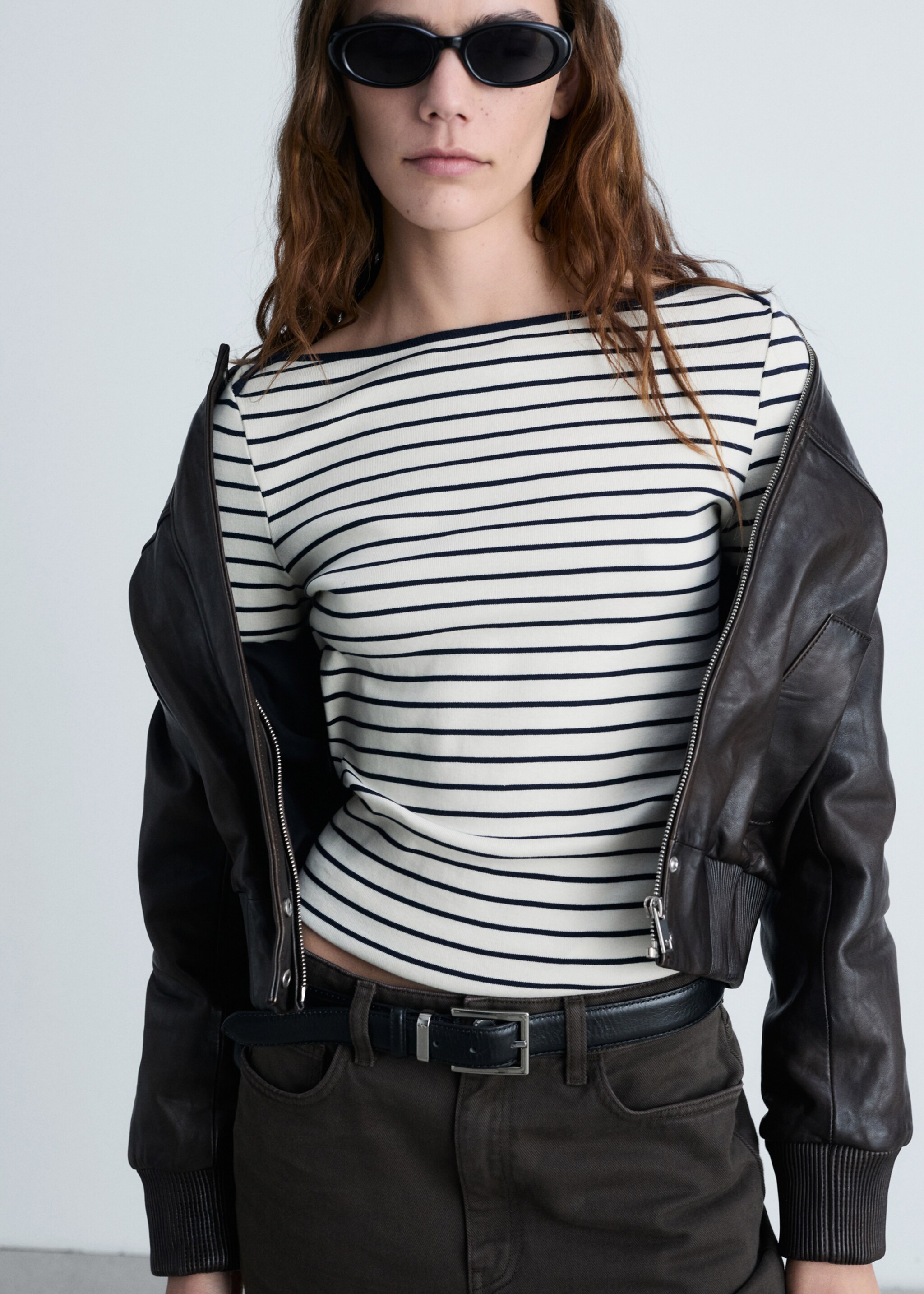 Striped boat-neck t-shirt - Details of the article 2, Off White. Ref: 87094416-00.