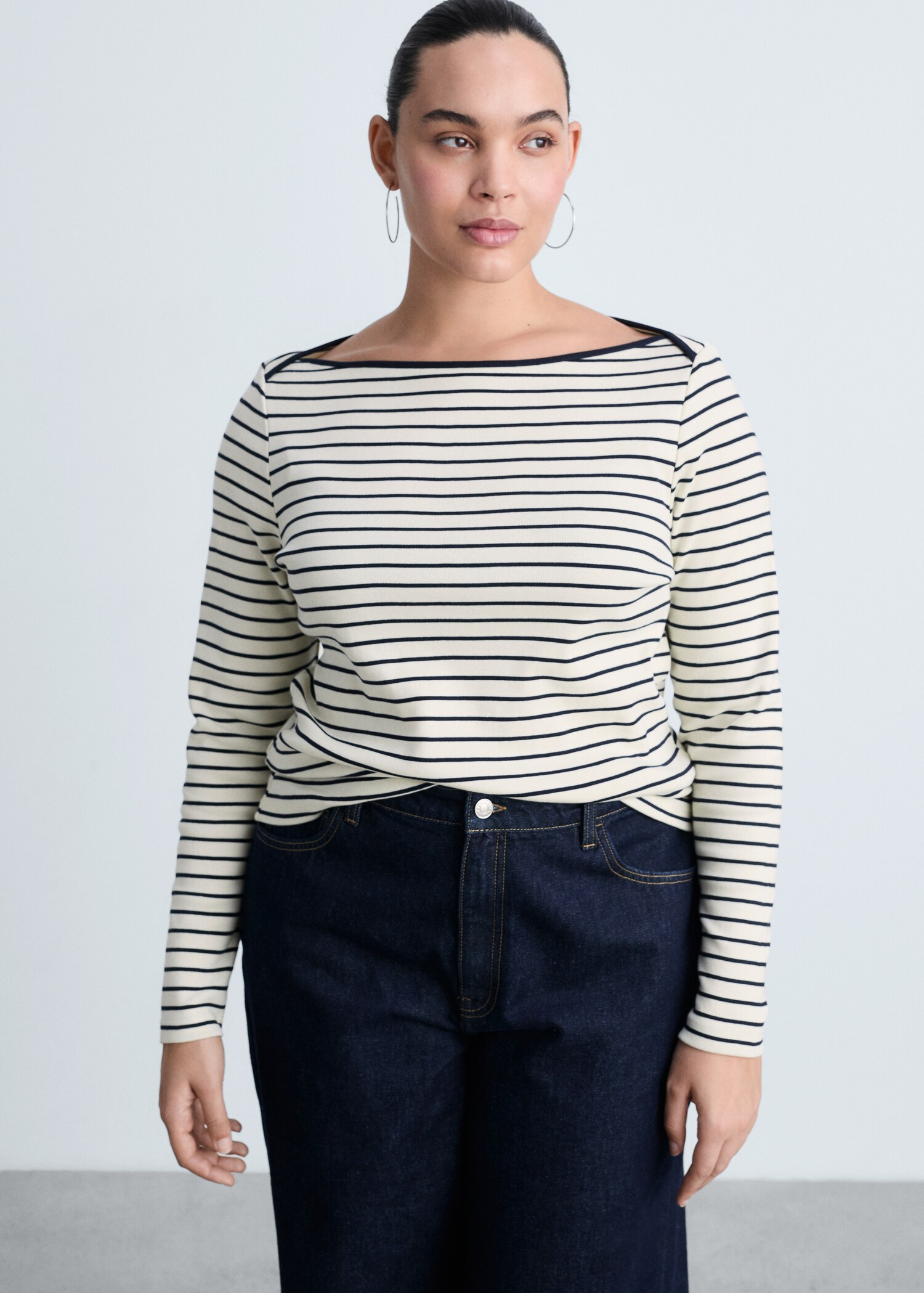 Striped boat-neck t-shirt - Details of the article 5