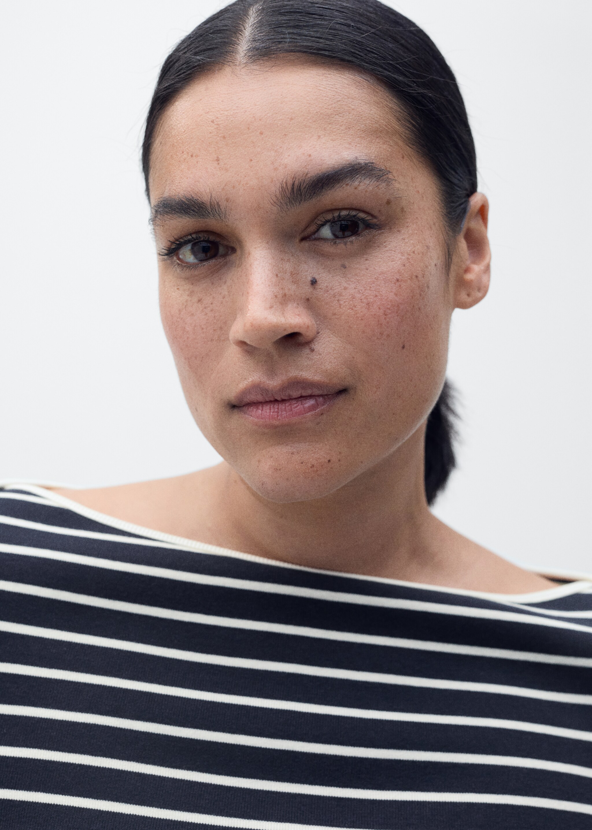 Striped boat-neck t-shirt - Details of the article 4, Dark Navy. Ref: 87094416-00.