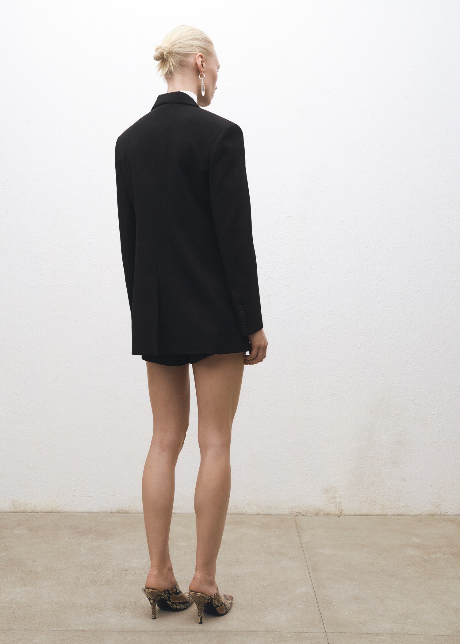 Blazer costume droit à boutons - Verso de l’article