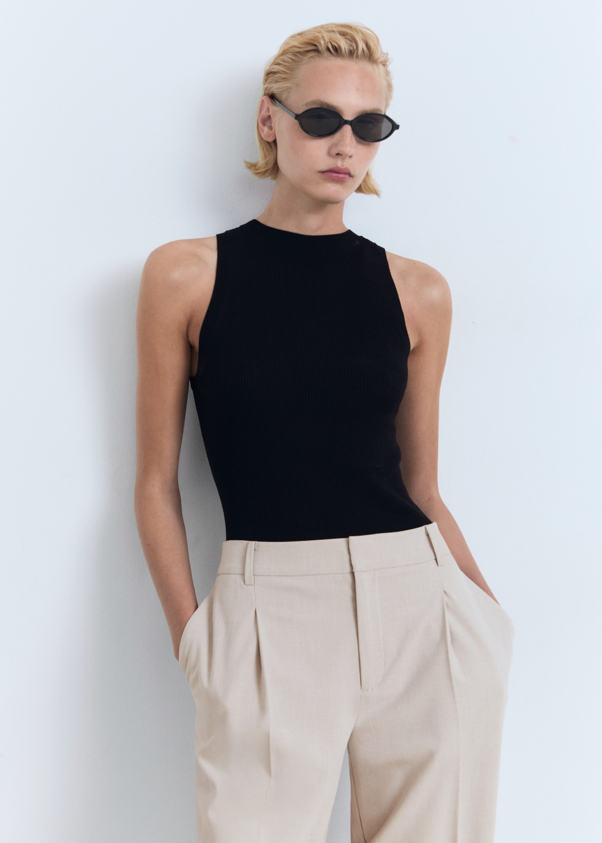 Gerade Bundfaltenhose - Mittlere Ansicht, Beige. Ref: 87094799-00.