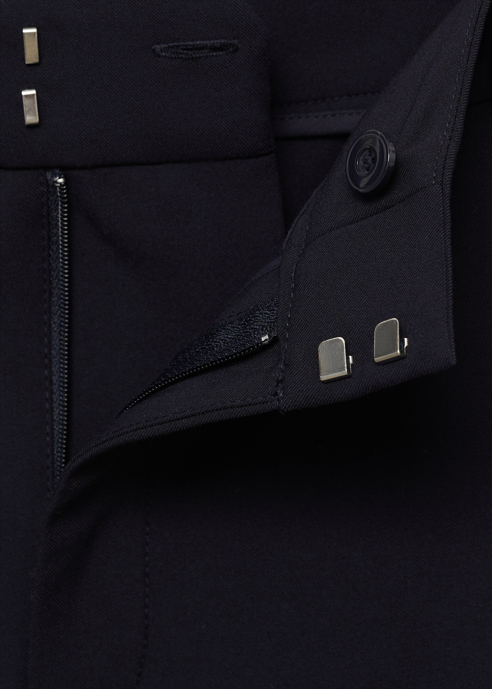 Pantalón recto pinzas - Detalle del artículo 8, Azul marino oscuro. Ref: 87094799-00.