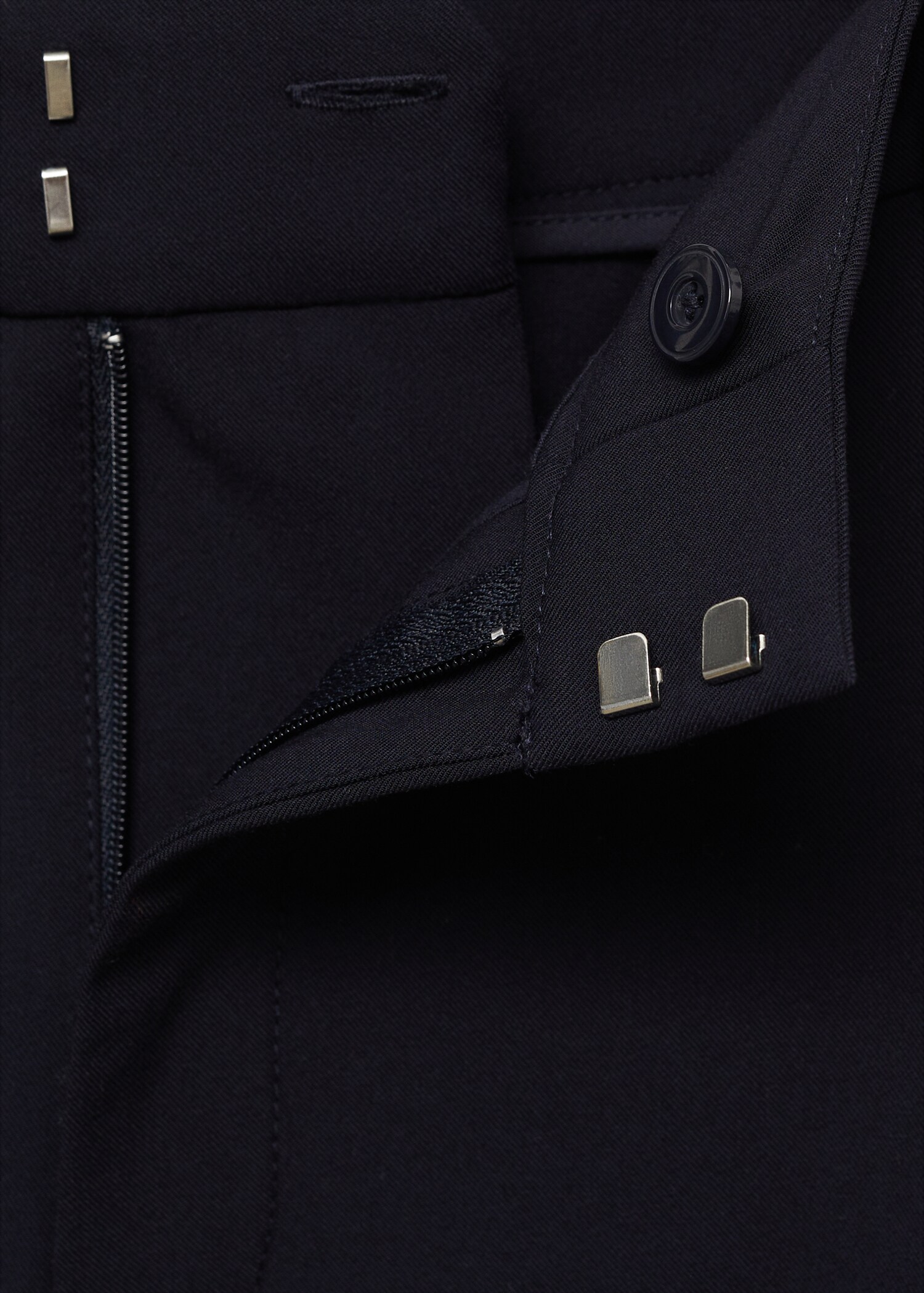 Gerade Bundfaltenhose - Detail des Artikels 8