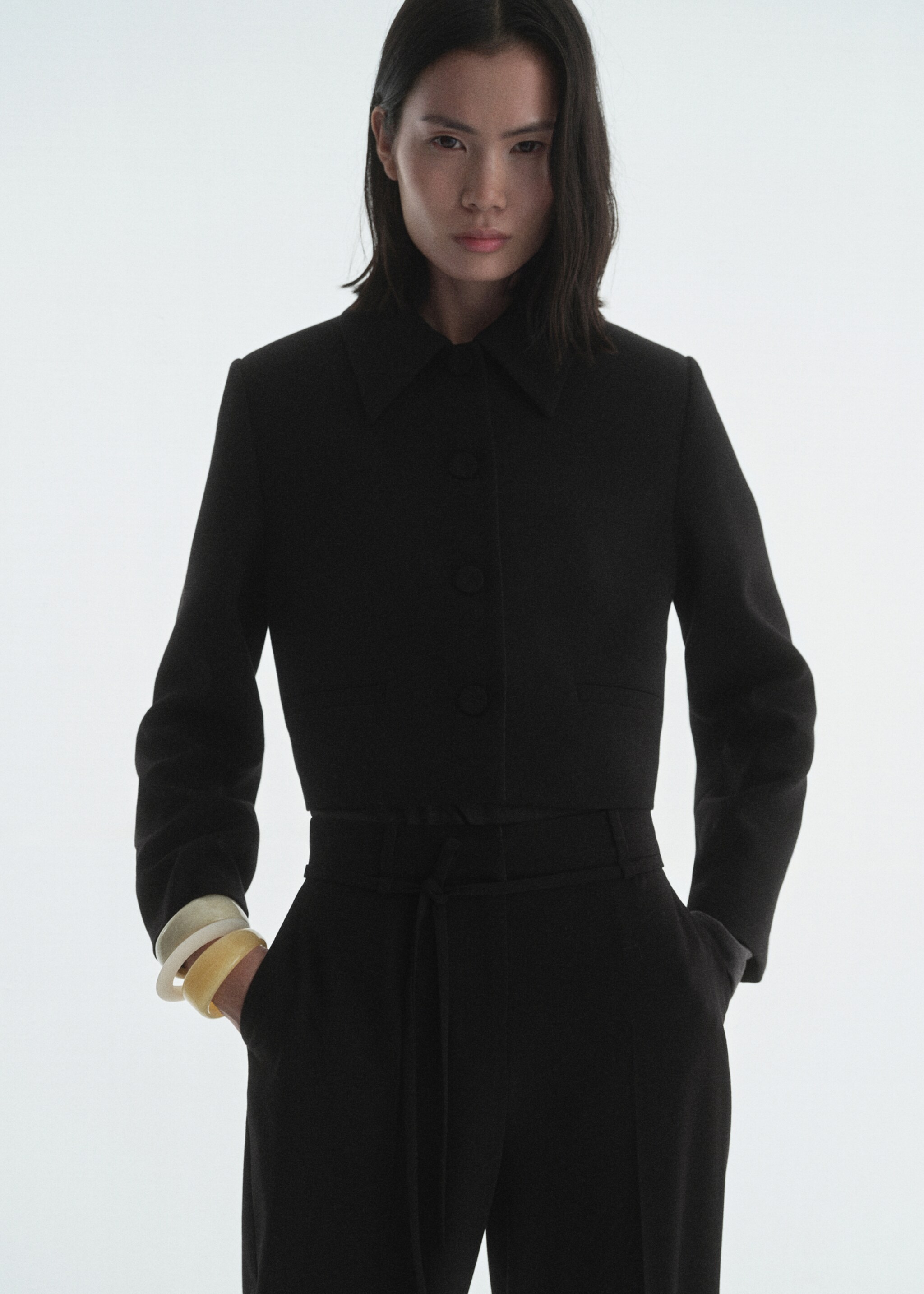 Suit jacket with lapels - Medium plane, Black. Ref: 87094801-00.