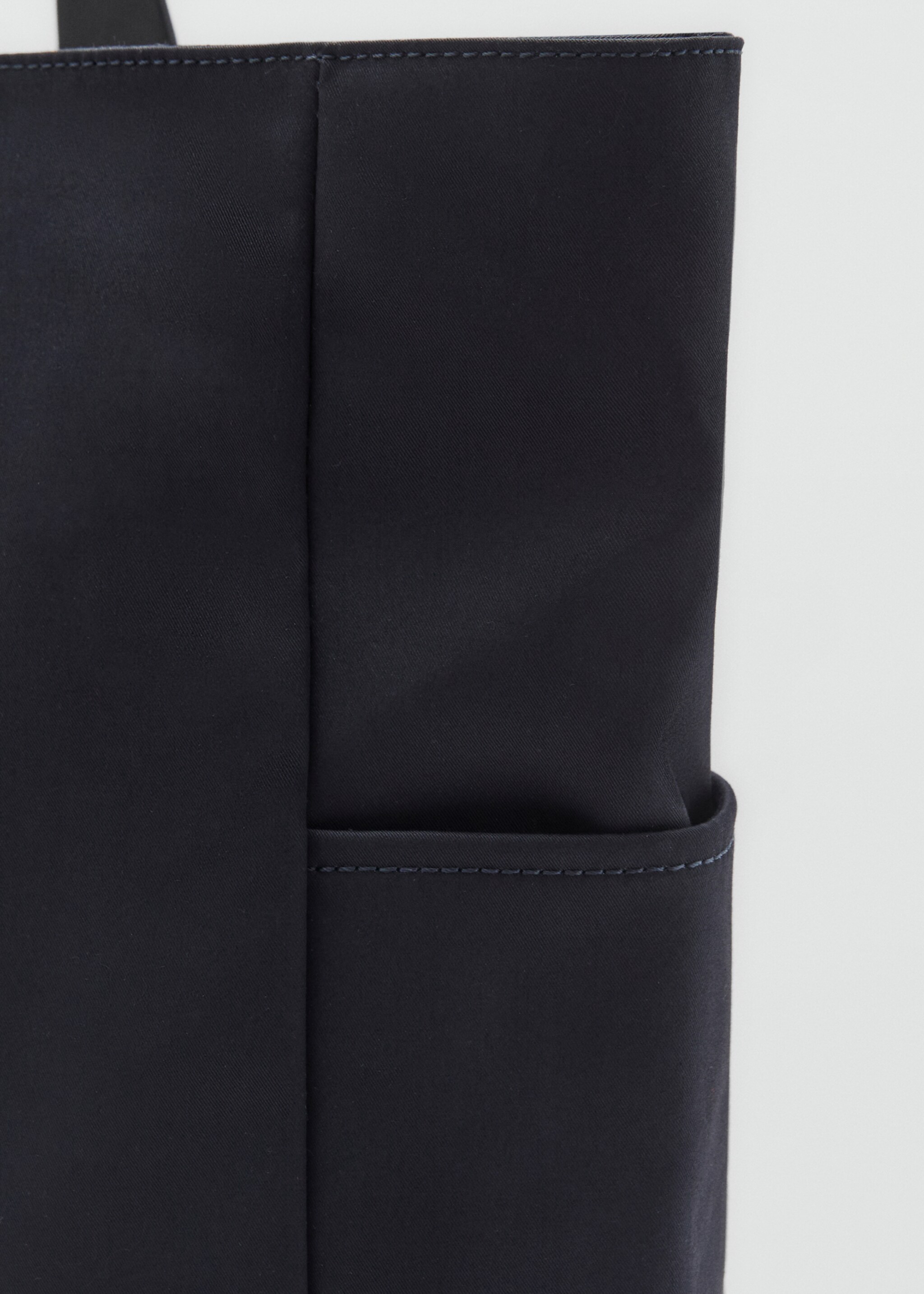 Cotton tote bag with pockets - Details of the article 3, Navy. Ref: 87094807-00.