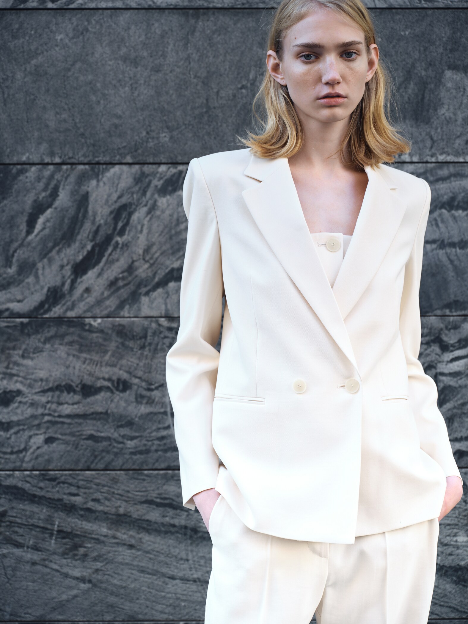 Straight-fit suit blazer - Details of the article 7