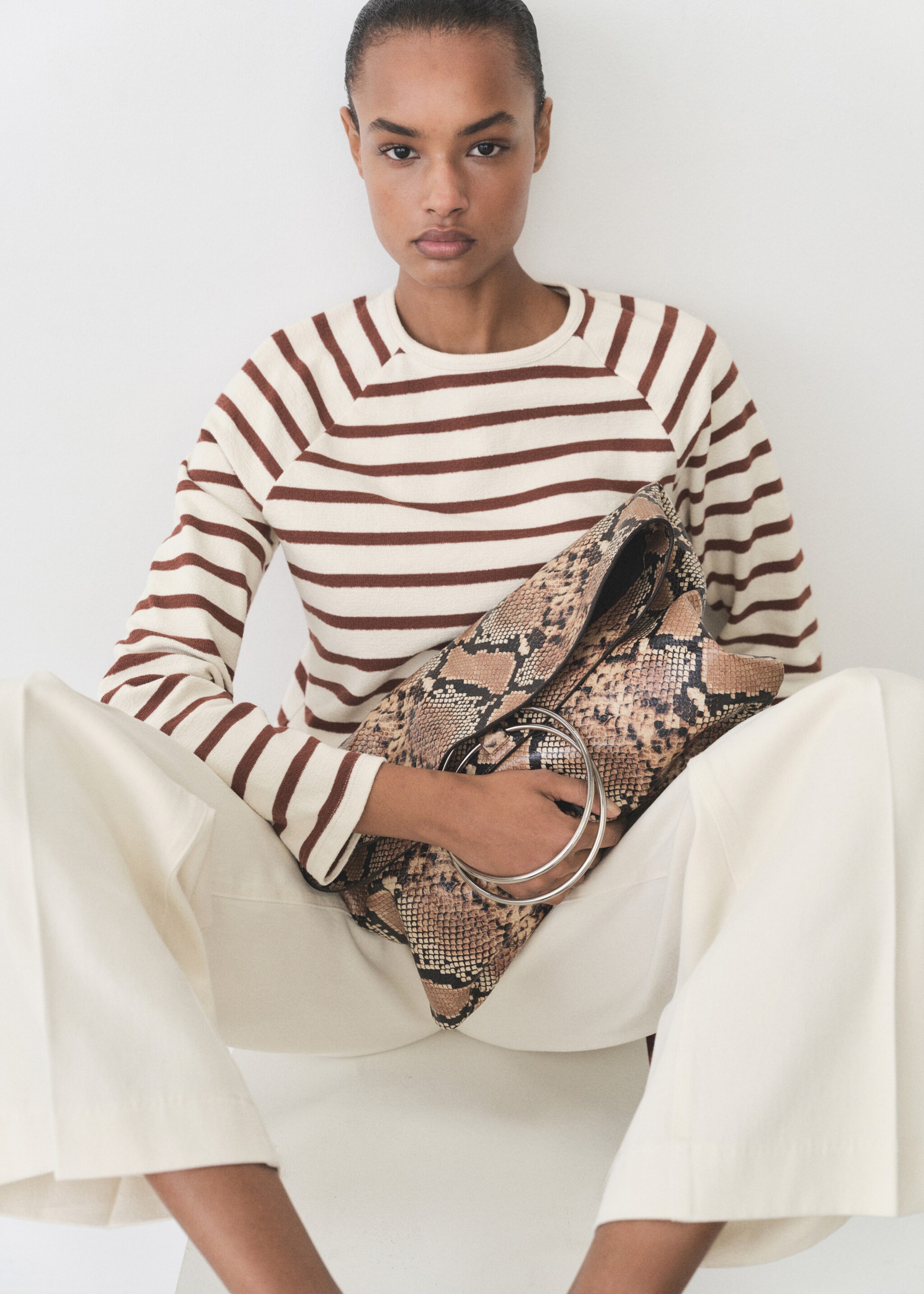 Rundhals-Sweatshirt - Detail des Artikels 2, Bräunliches Orange. Ref: 87095748-00.