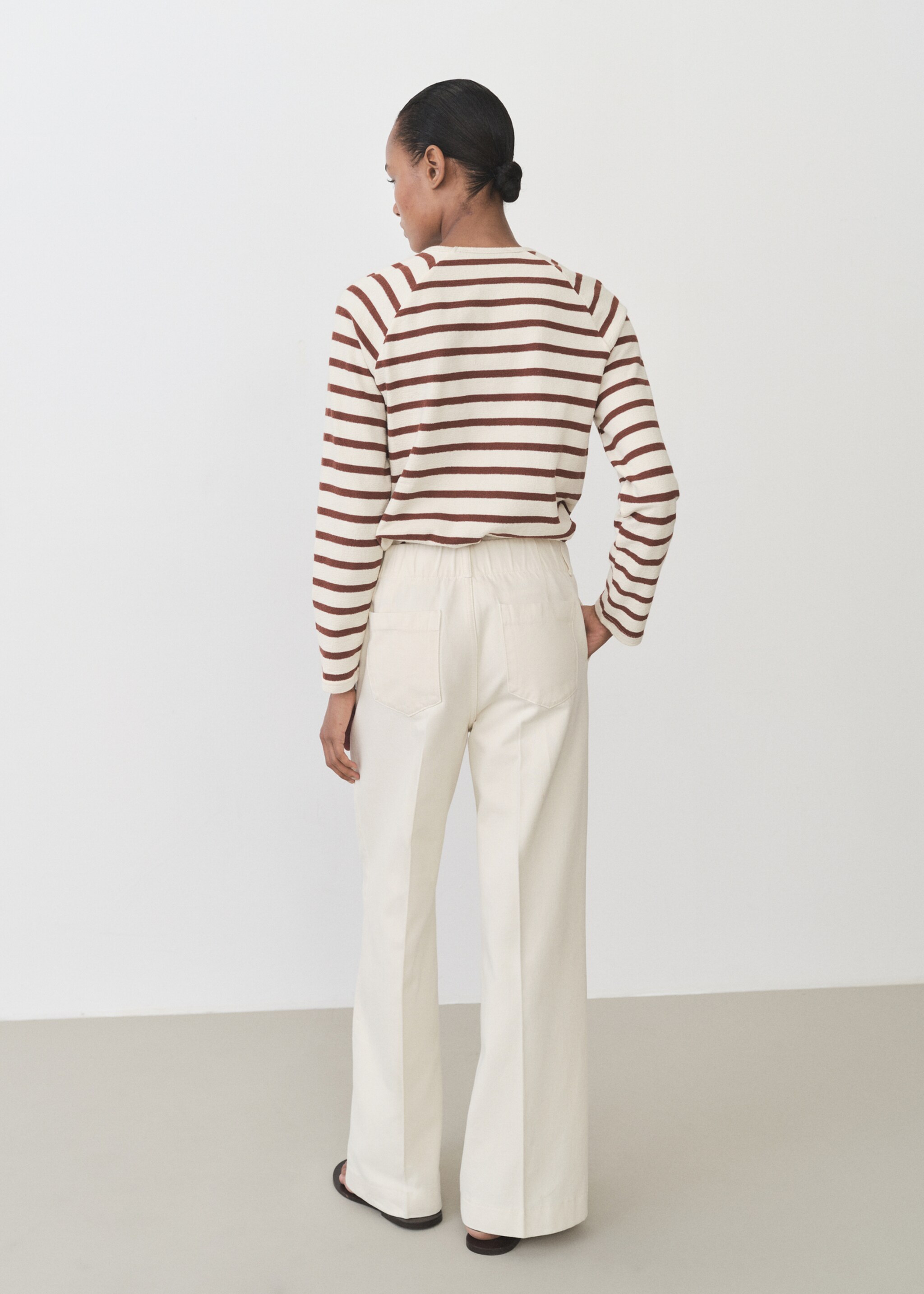 Rundhals-Sweatshirt - Rückseite des Artikels, Bräunliches Orange. Ref: 87095748-00.