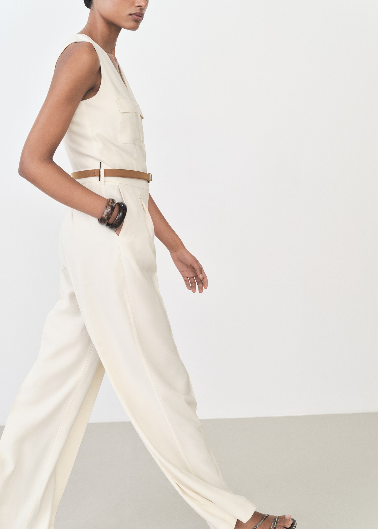 Belt long jumpsuit - Details of the article 6