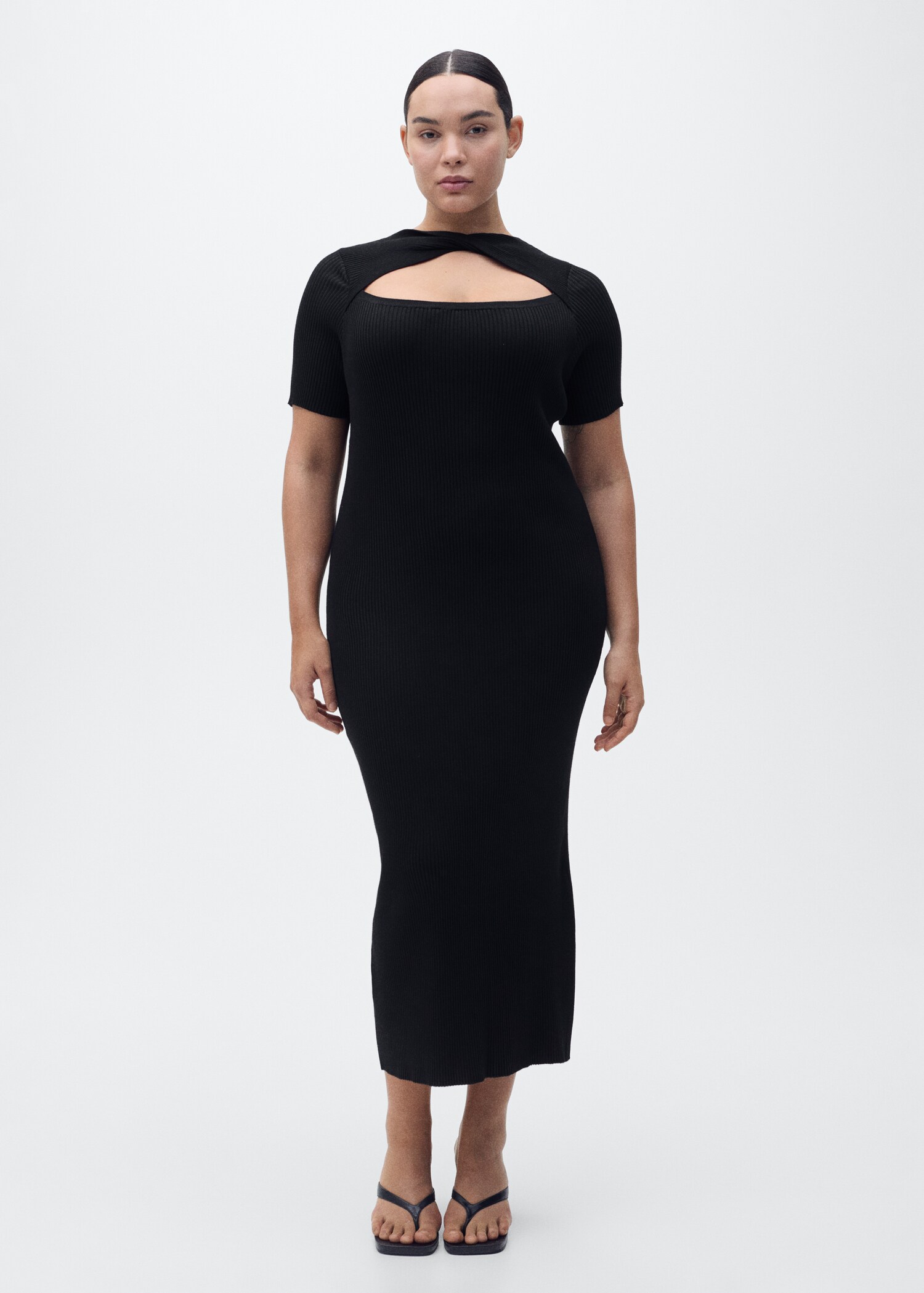 Ribbed midi-dress with slit neckline - Details of the article 3