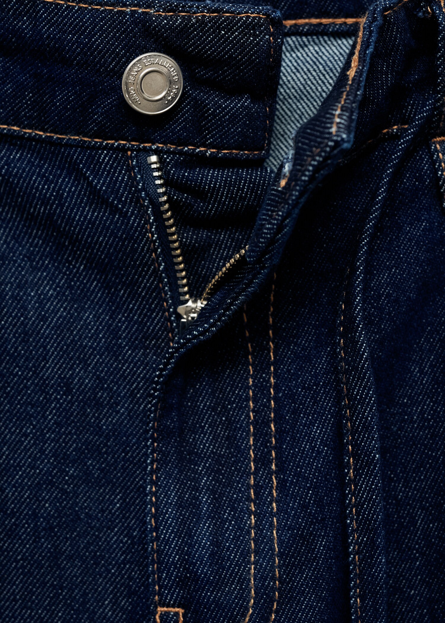 Low-rise wide leg jeans with belt - Details of the article 8