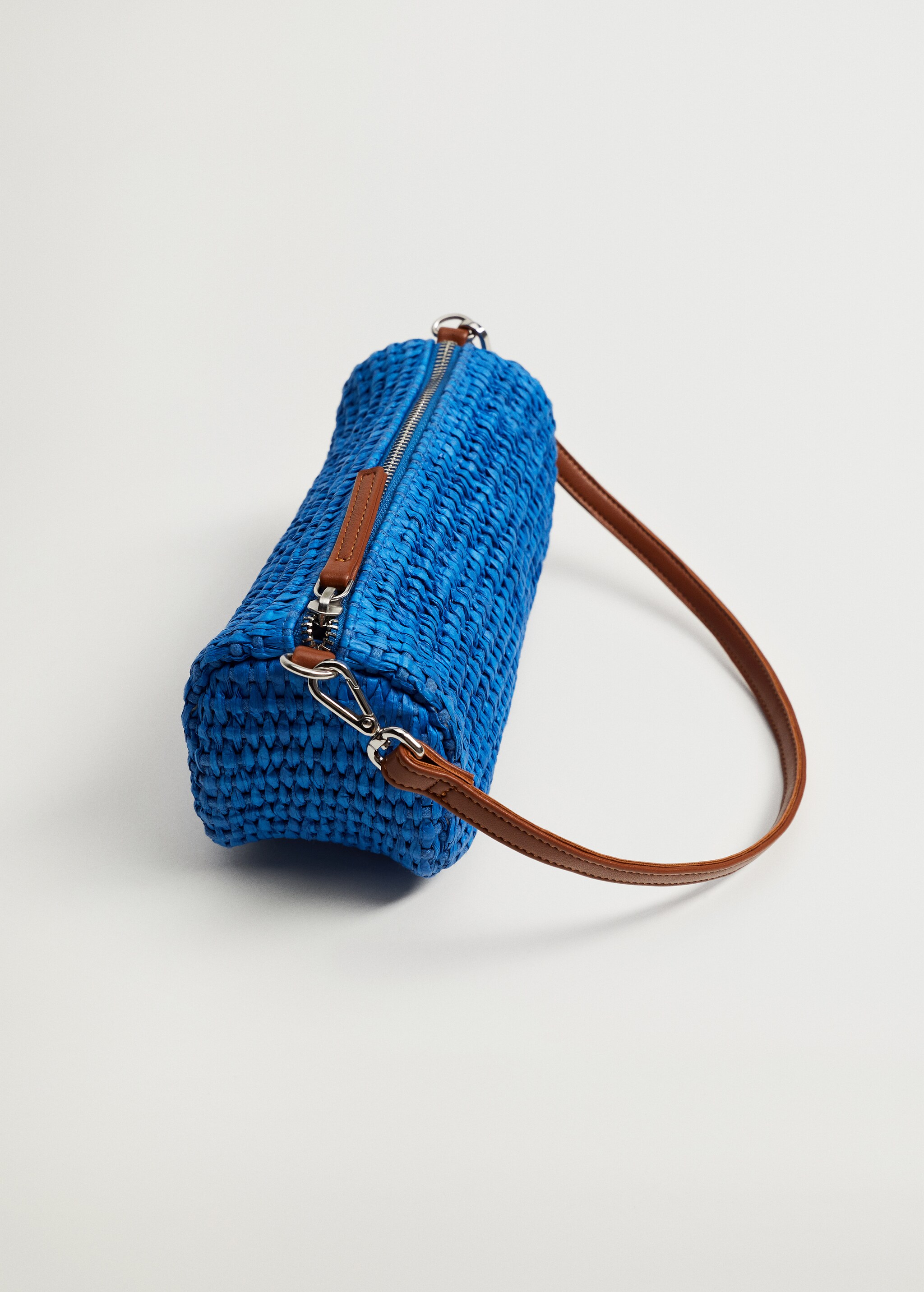 Bolso trenzado rafia - Plano medio