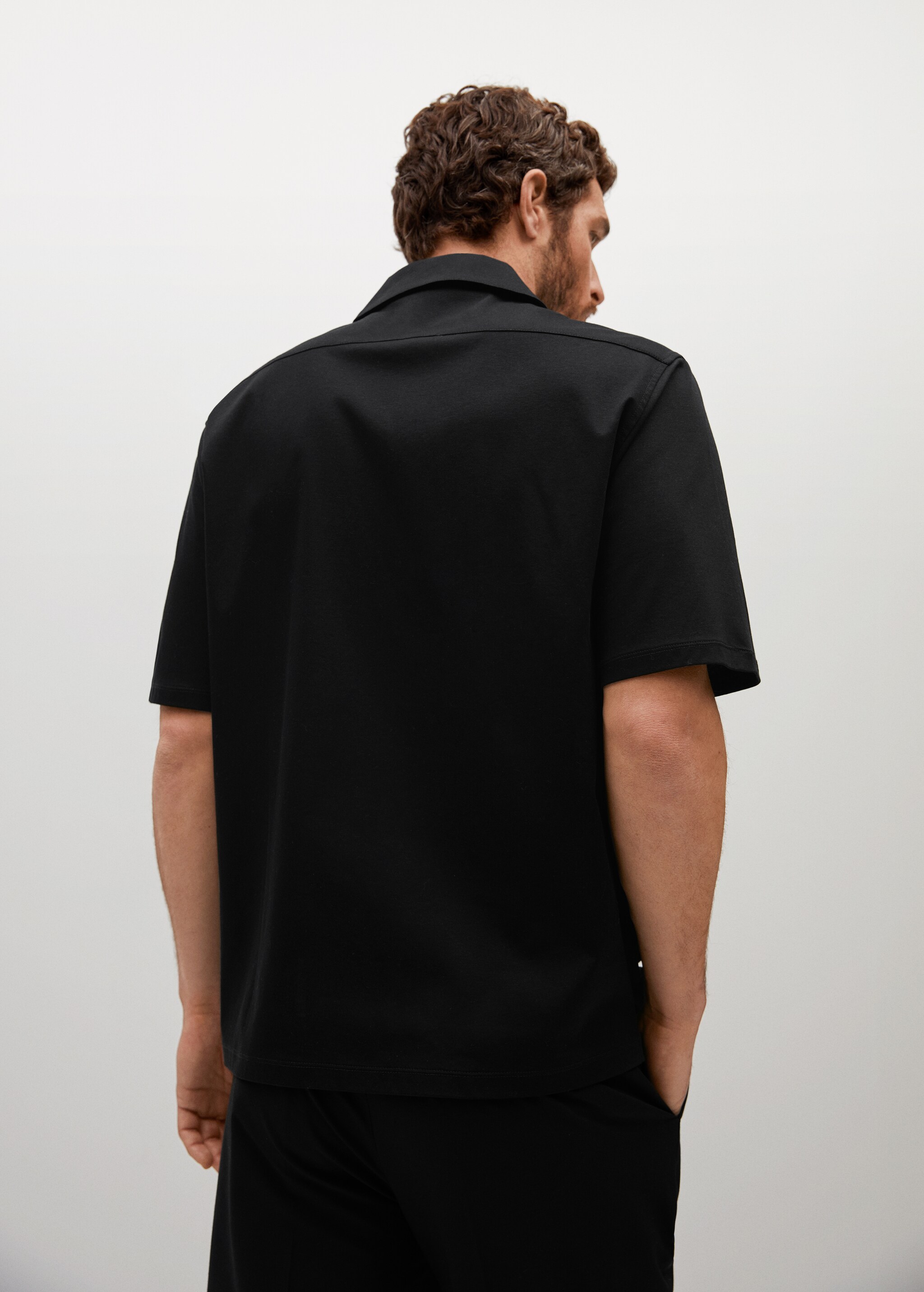 Camisa regular fit cuello bowling - Detalle del artículo 3