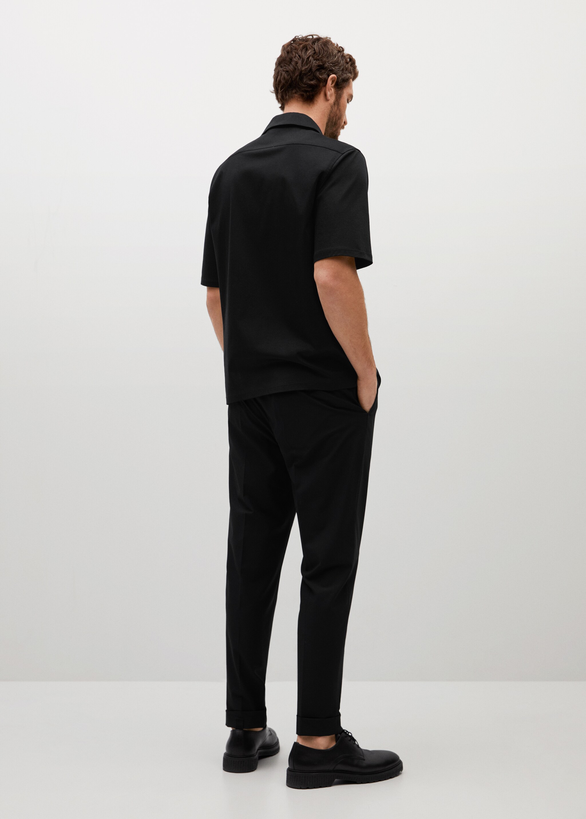 Camisa regular fit cuello bowling - Reverso del artículo