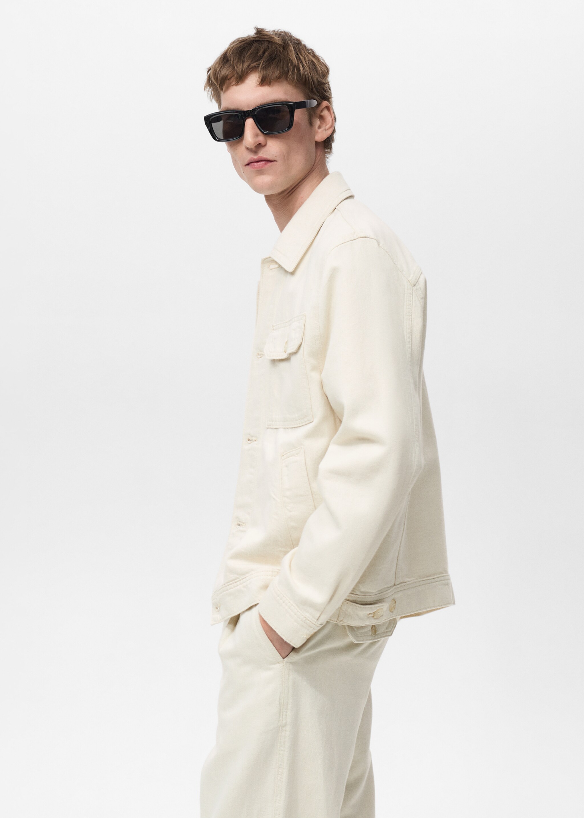 Linen-blend jacket with pockets - Details of the article 1, Ecru. Ref: 87095917-00.