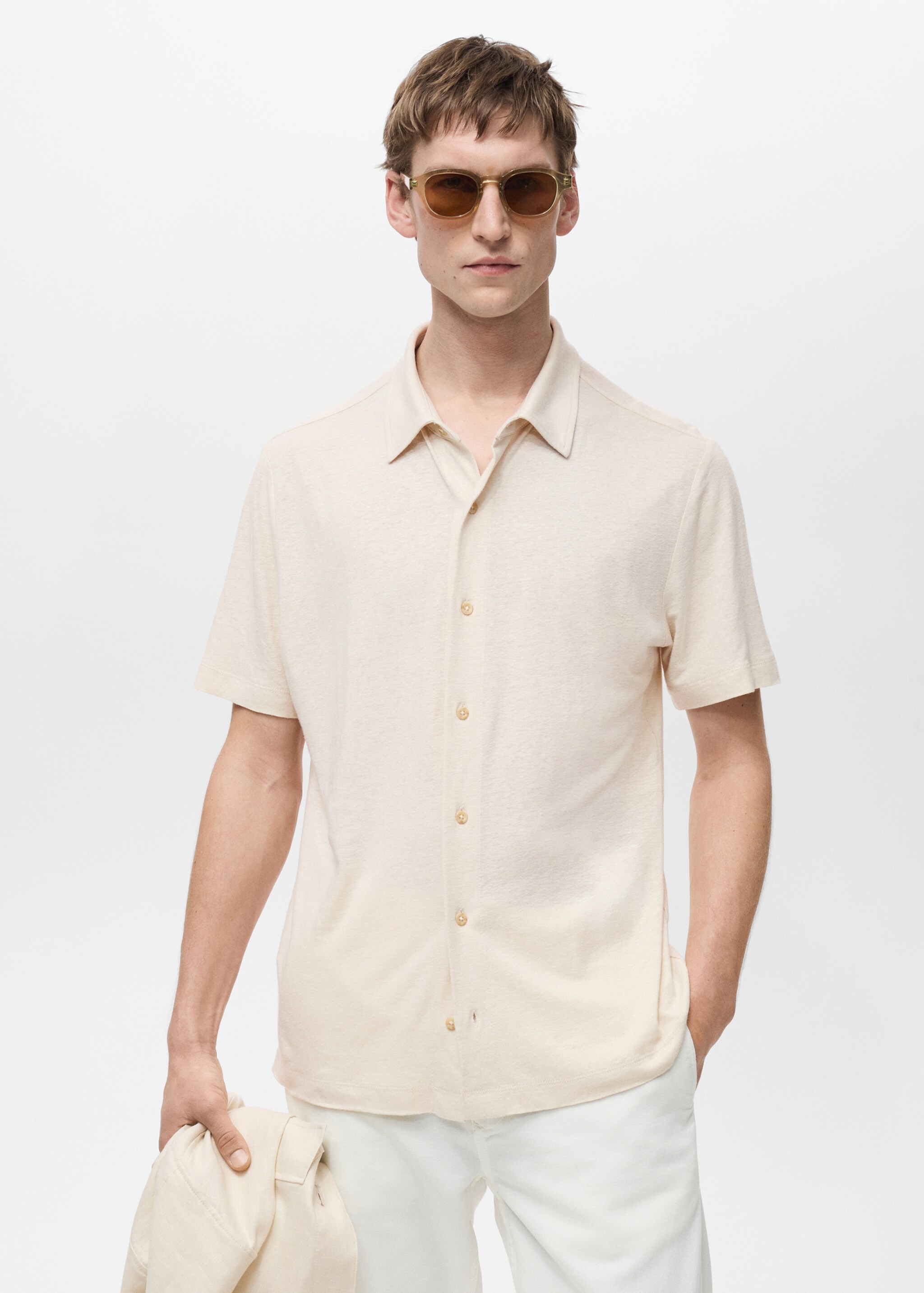 Regular-fit linen shirt - Medium plane, Ivory White. Ref: 87095922-00.