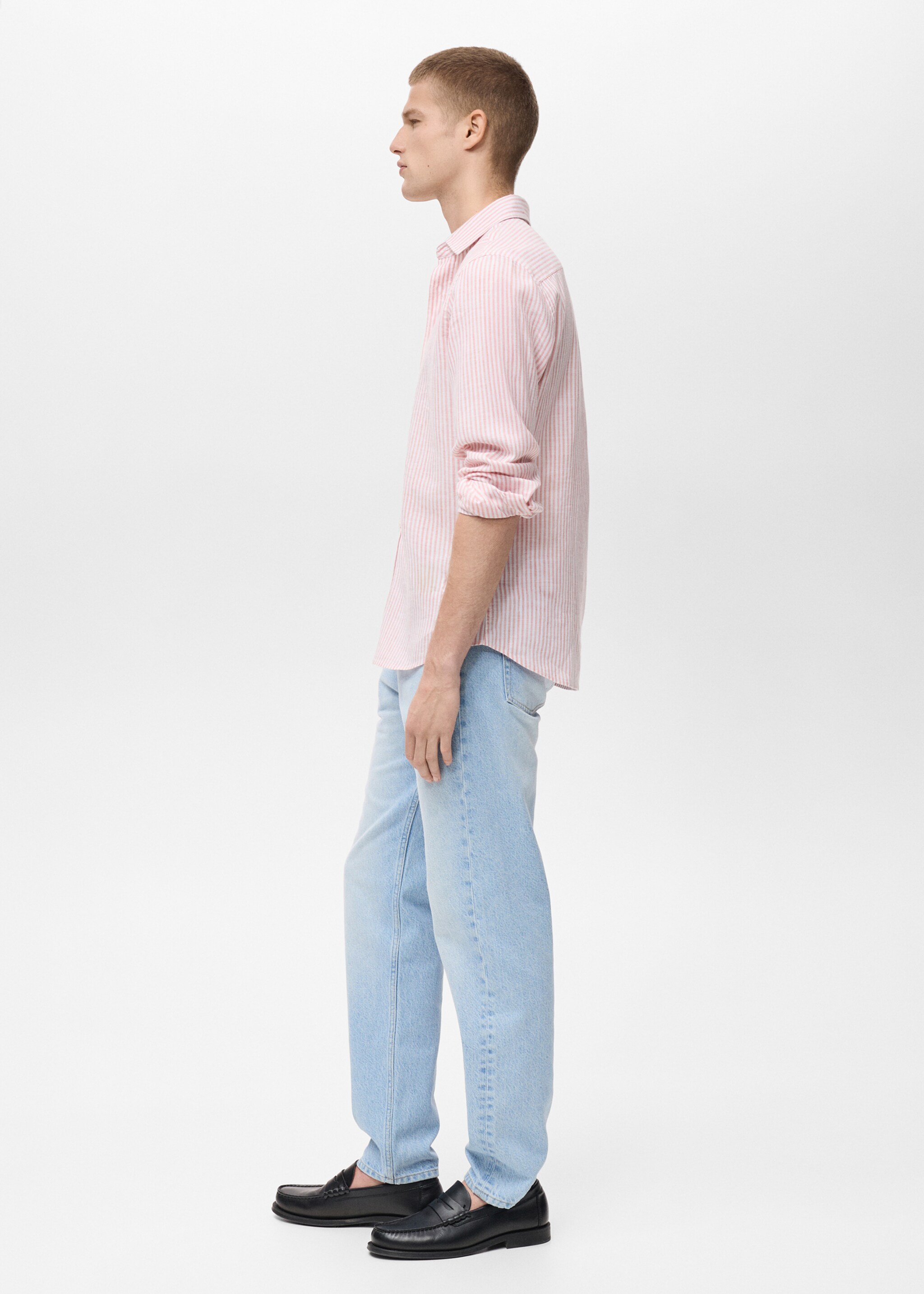 Regular fit striped linen shirt - Details of the article 2, Light Pink. Ref: 87095927-00.