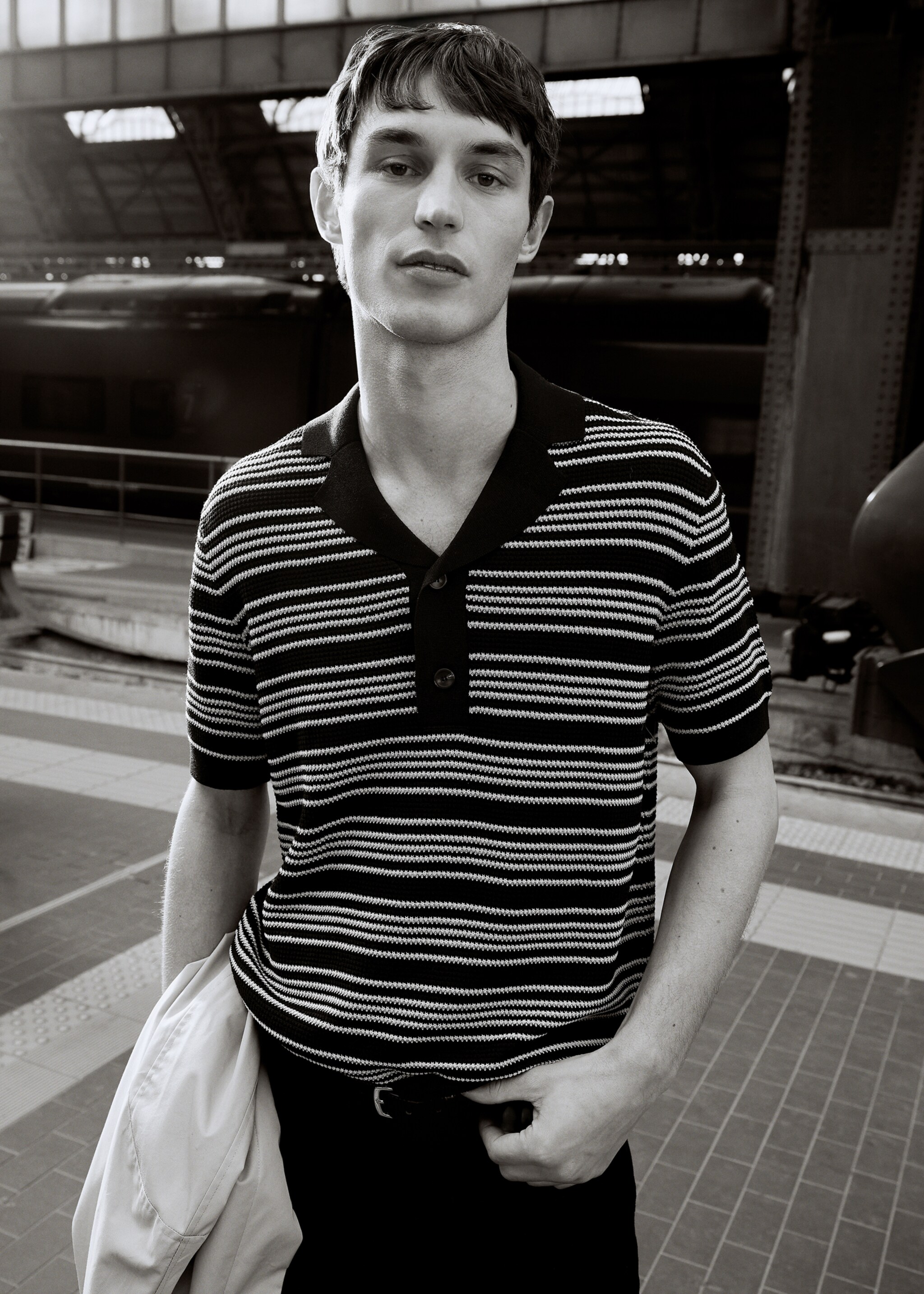 Striped braided knit polo shirt - Details of the article 3, Black. Ref: 87095931-00.